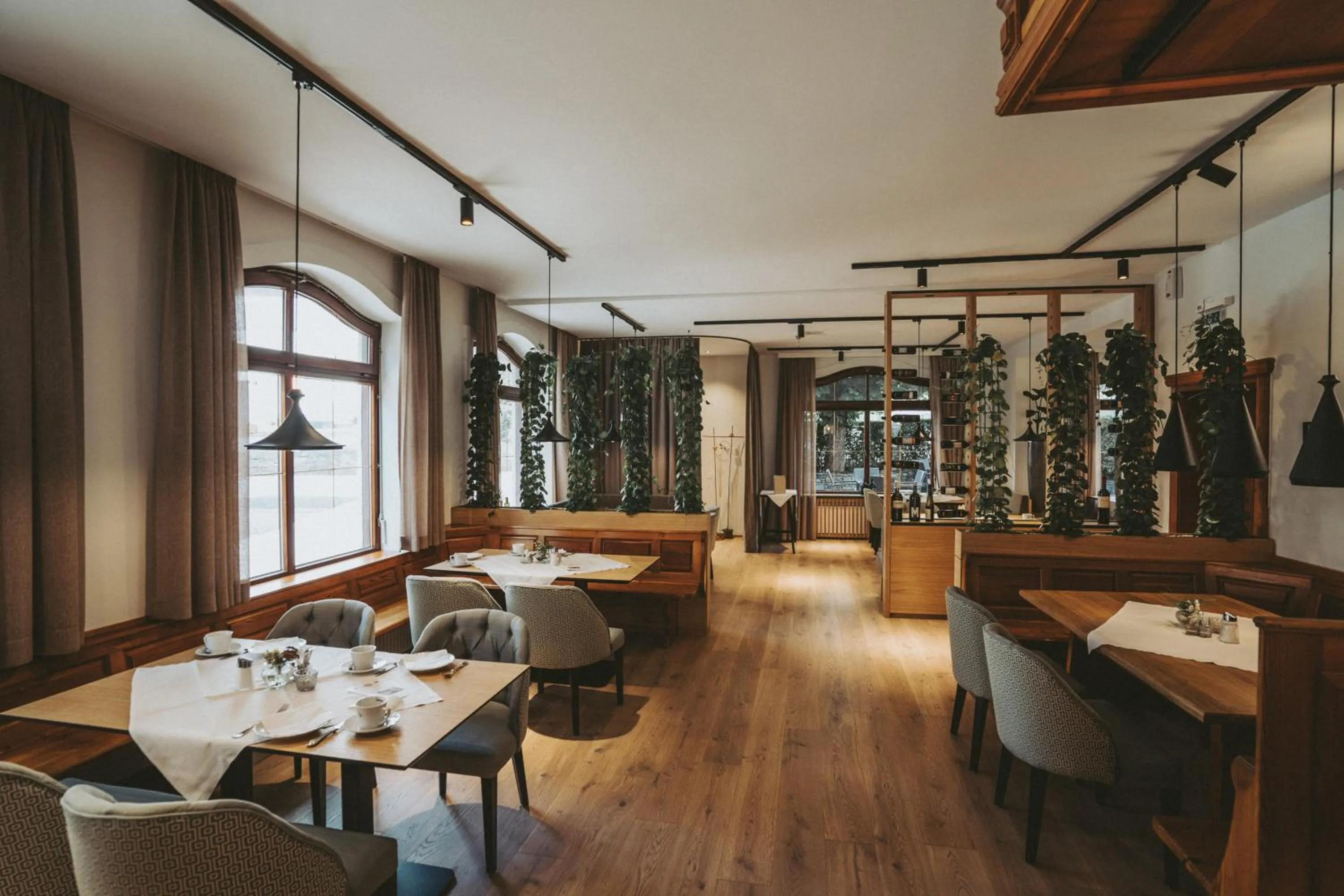 Restaurant/places to eat in Mein Hotel Fast