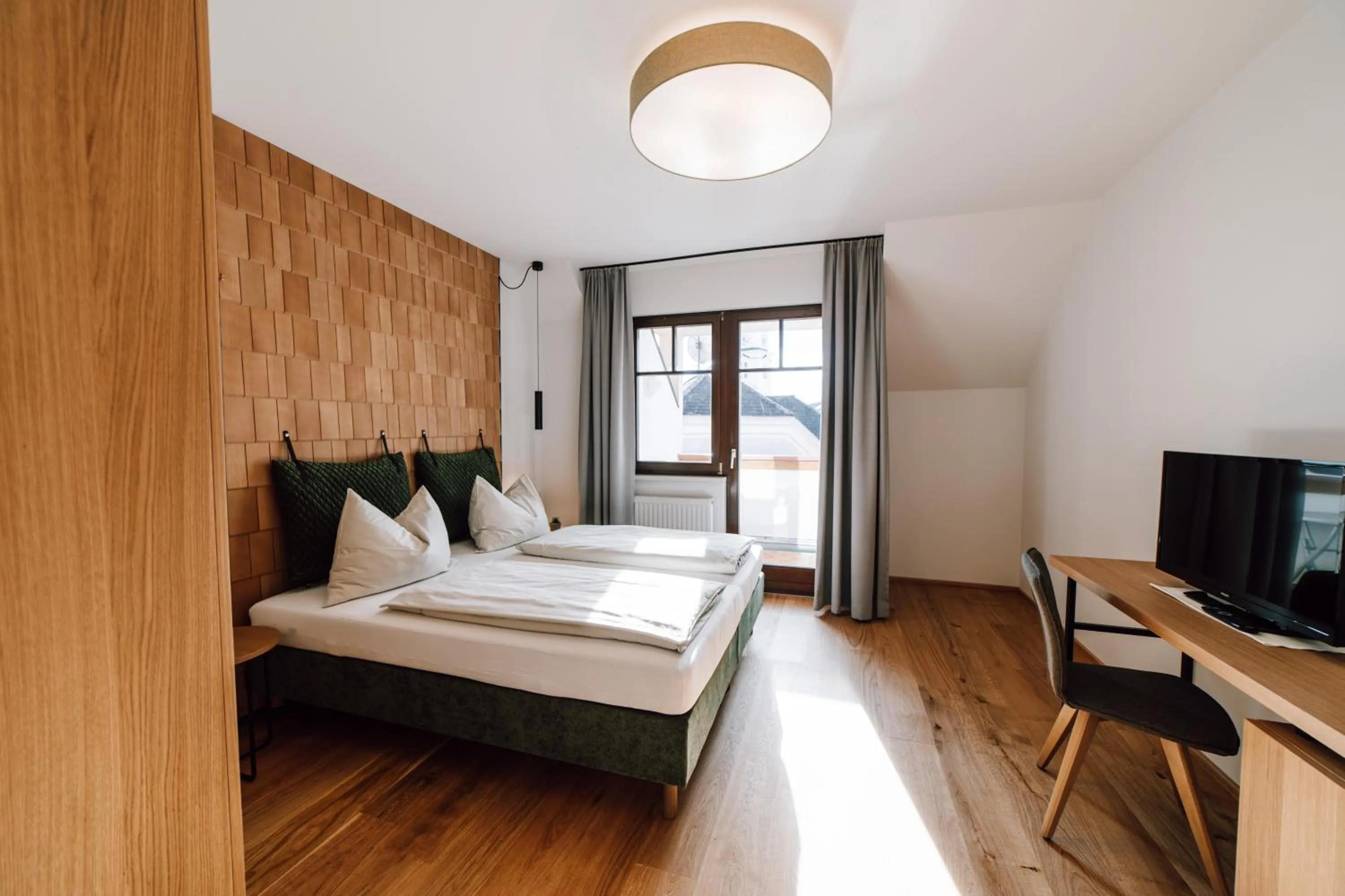 Photo of the whole room, Bed in Mein Hotel Fast