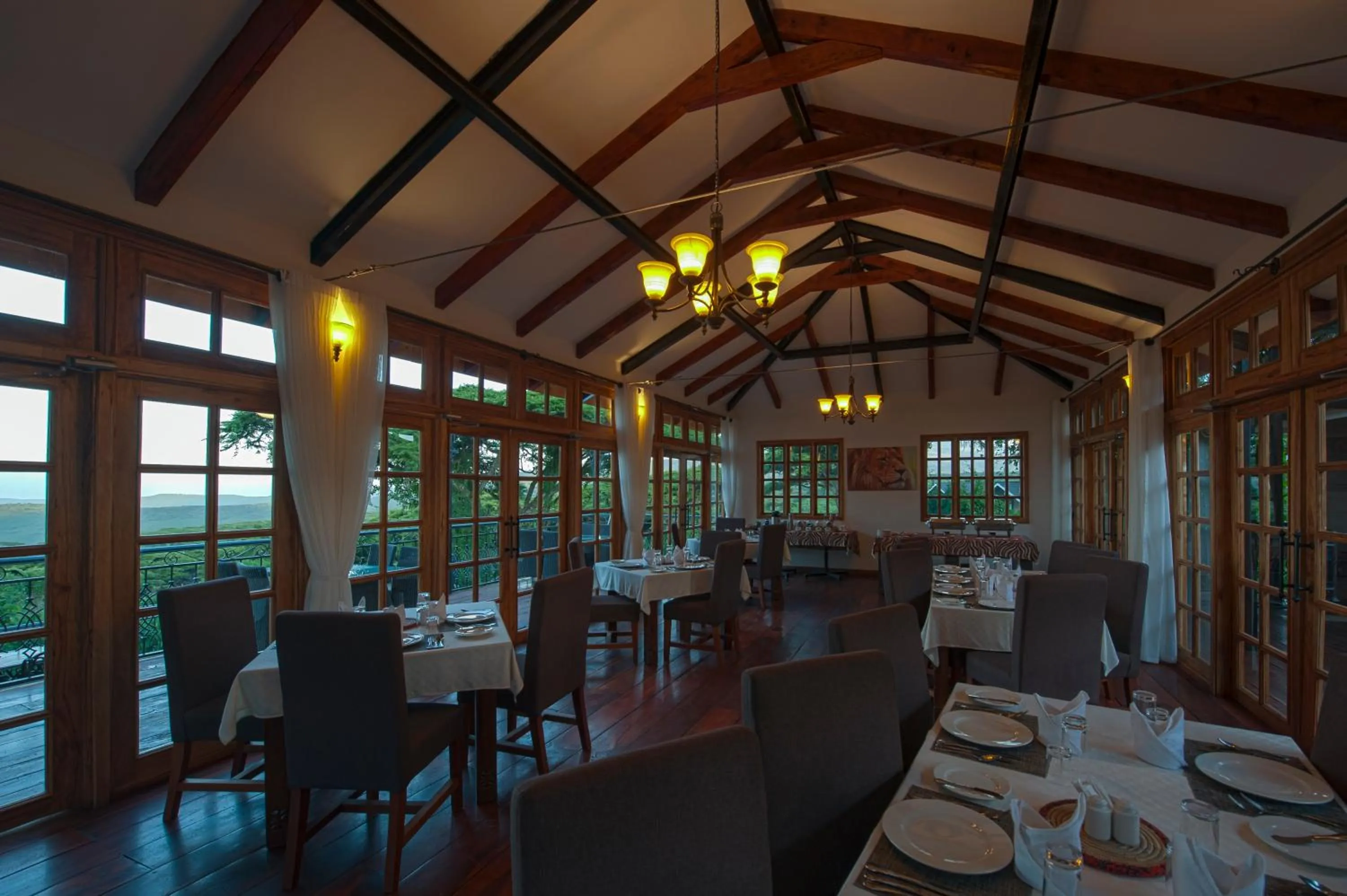 Restaurant/places to eat in Lions Paw Ngorongoro