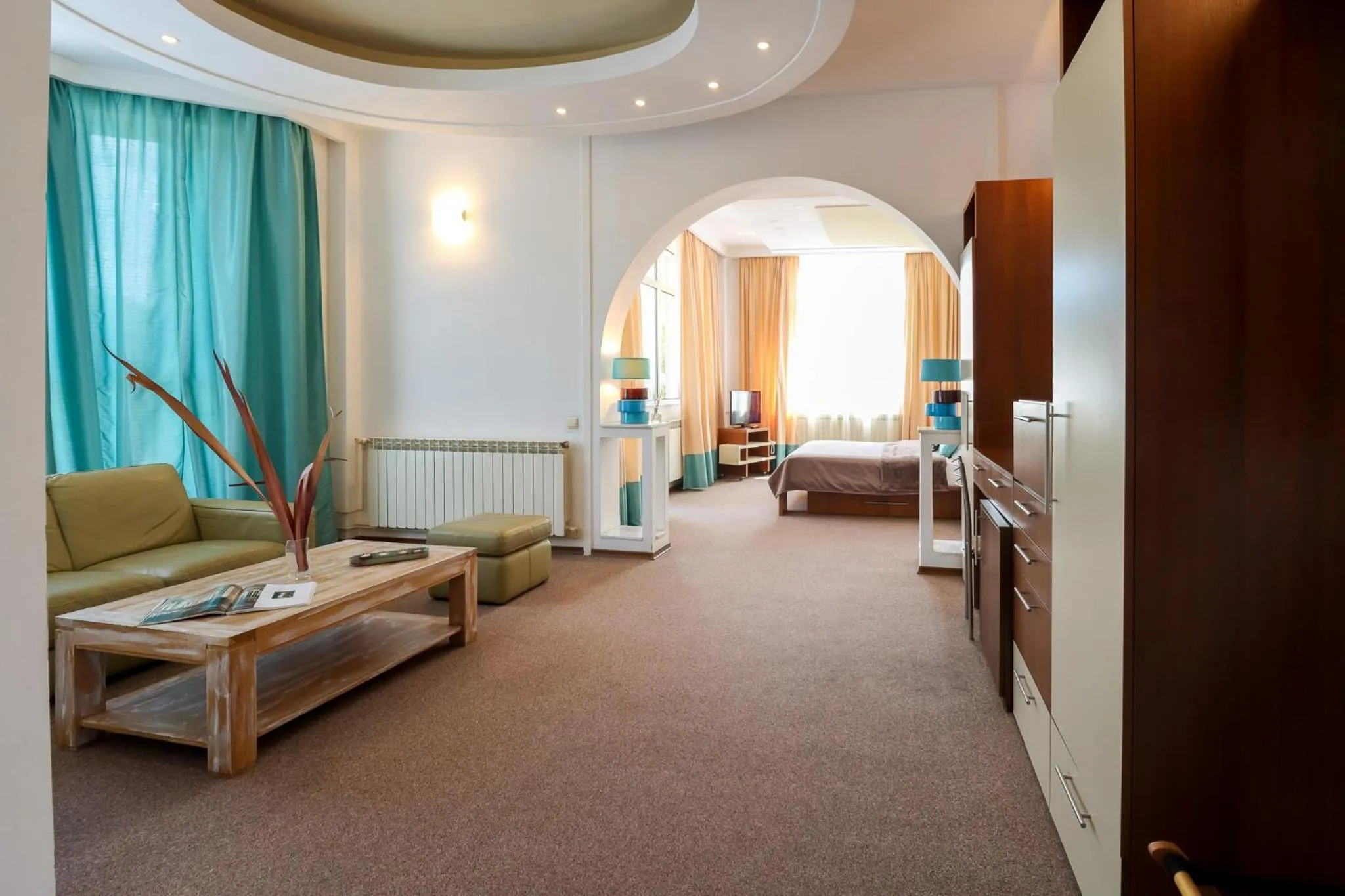 Suite with Terrace in Roberto Hotel