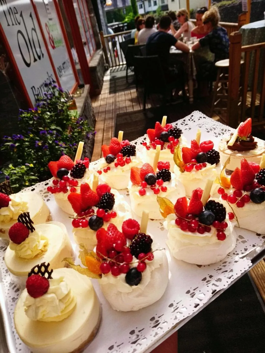 Restaurant/places to eat in Lodge at The Old Barracks