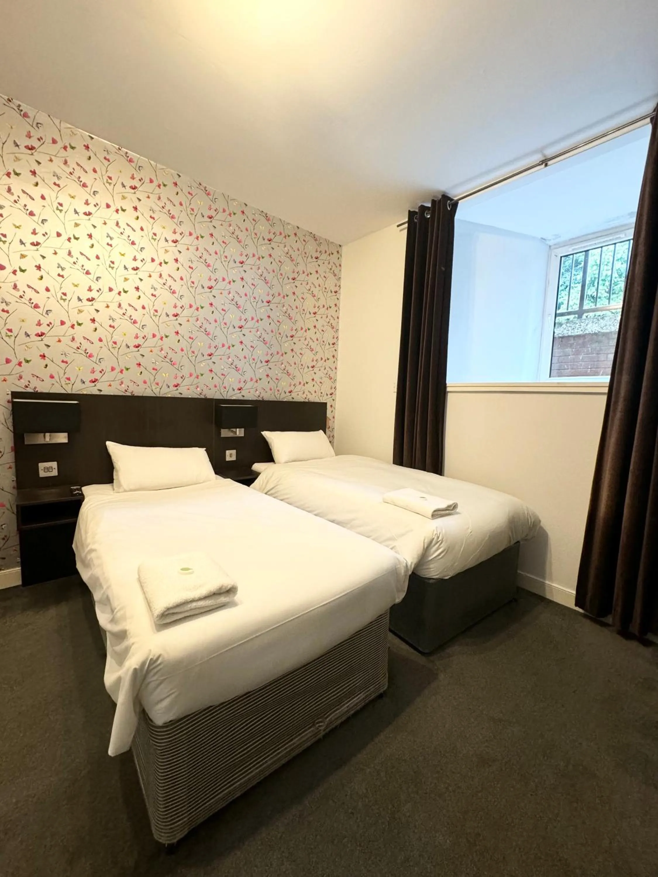 Bed in Murrayfield Park Guest House