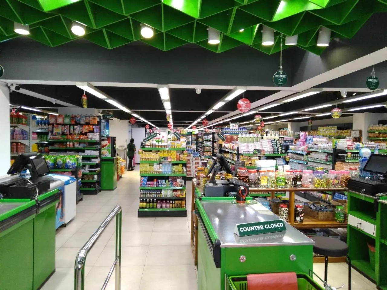 On-site shops in Supun Arcade Residency