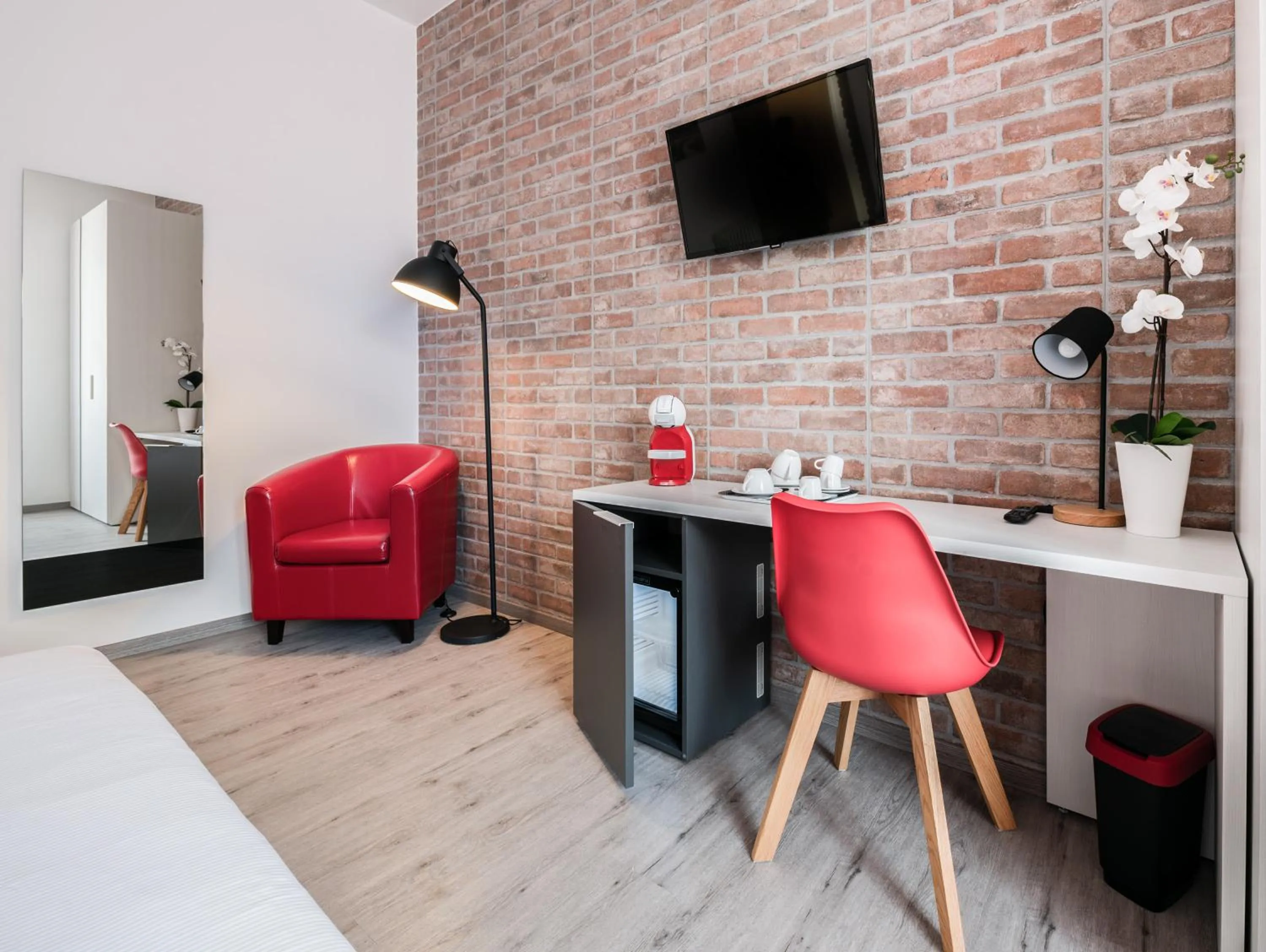 TV and multimedia in Lele Rooms San Lorenzo