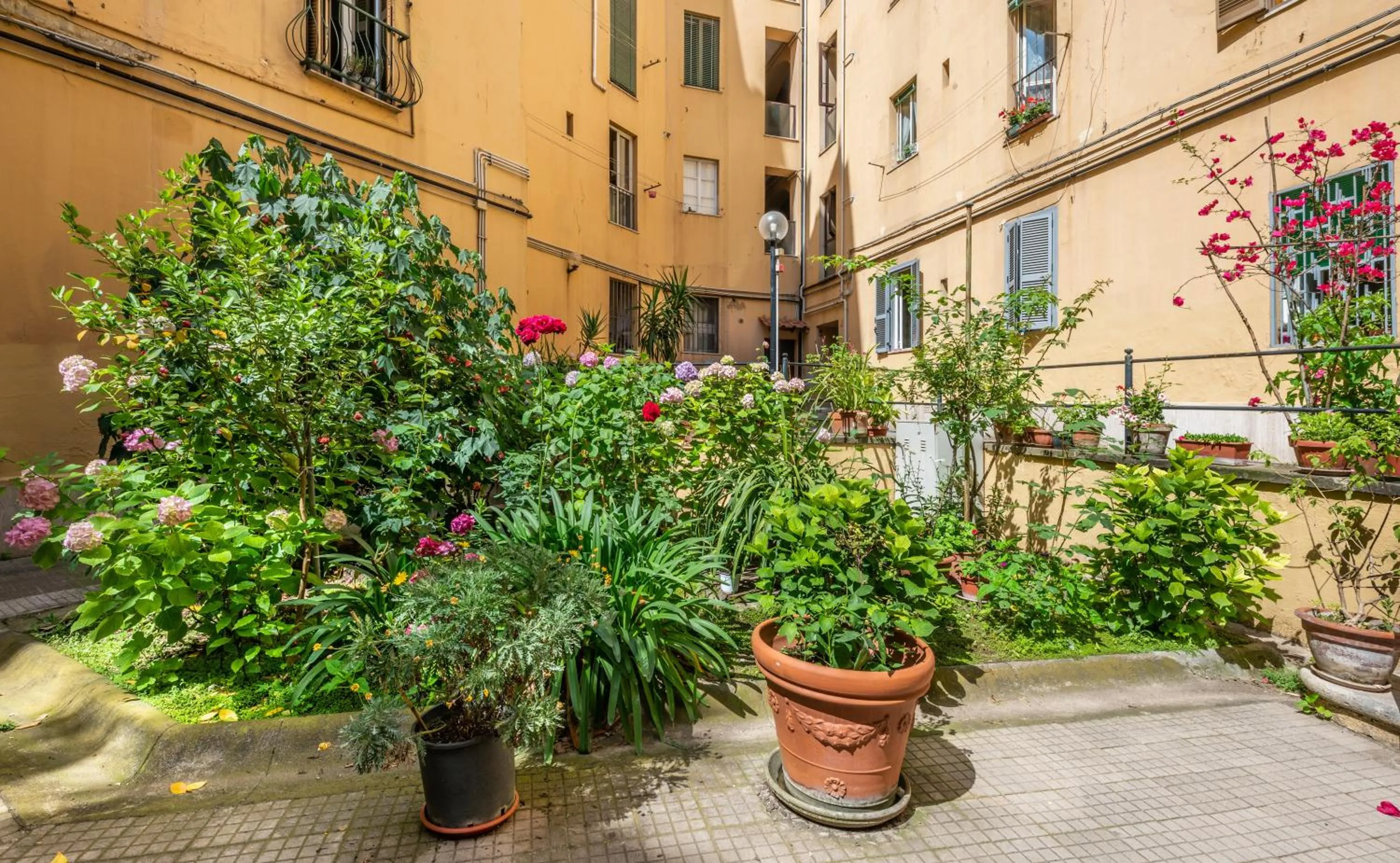 Patio in Lele Rooms San Lorenzo