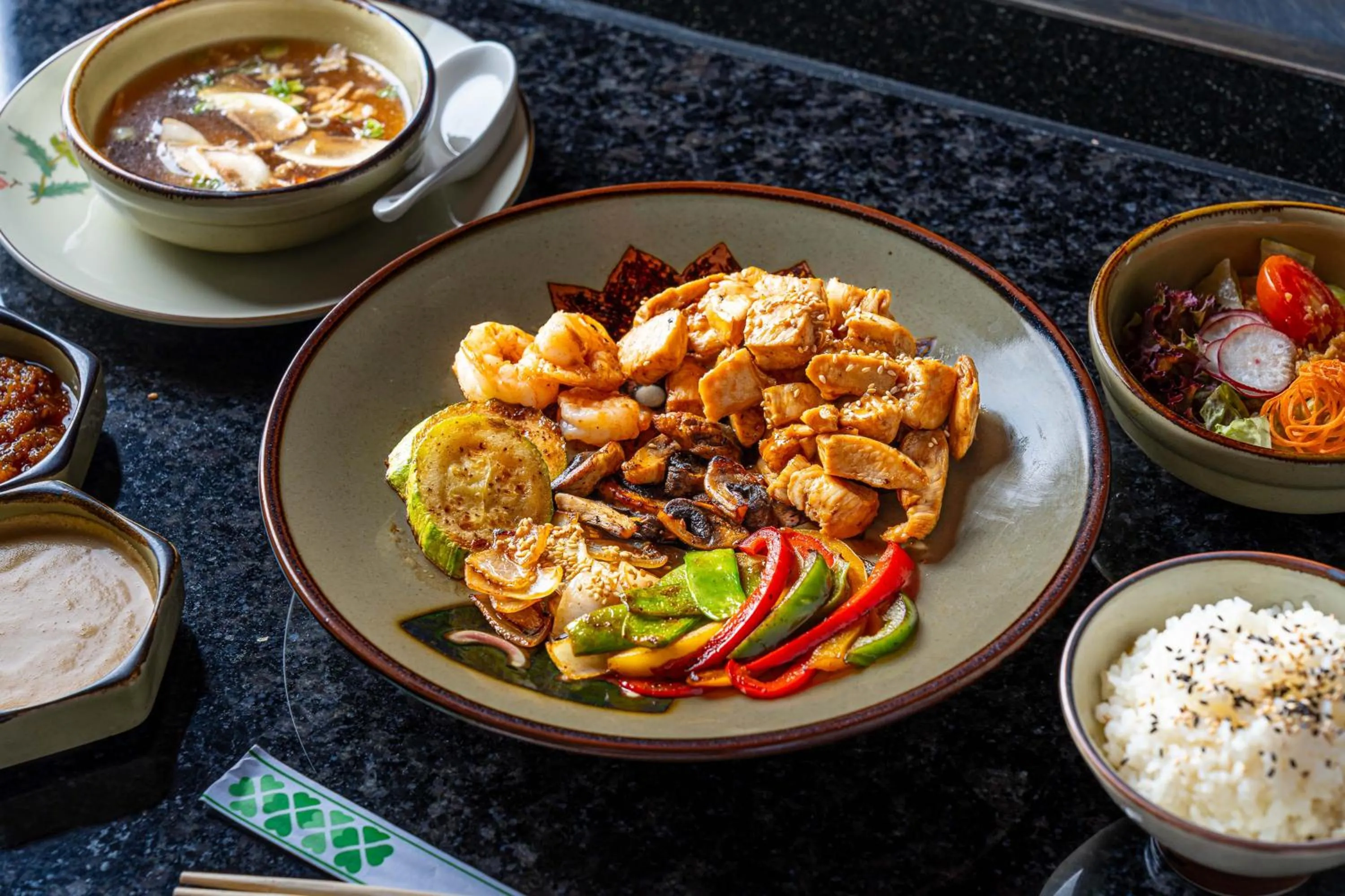 Restaurant/places to eat in Hotel Alexandrion Experience