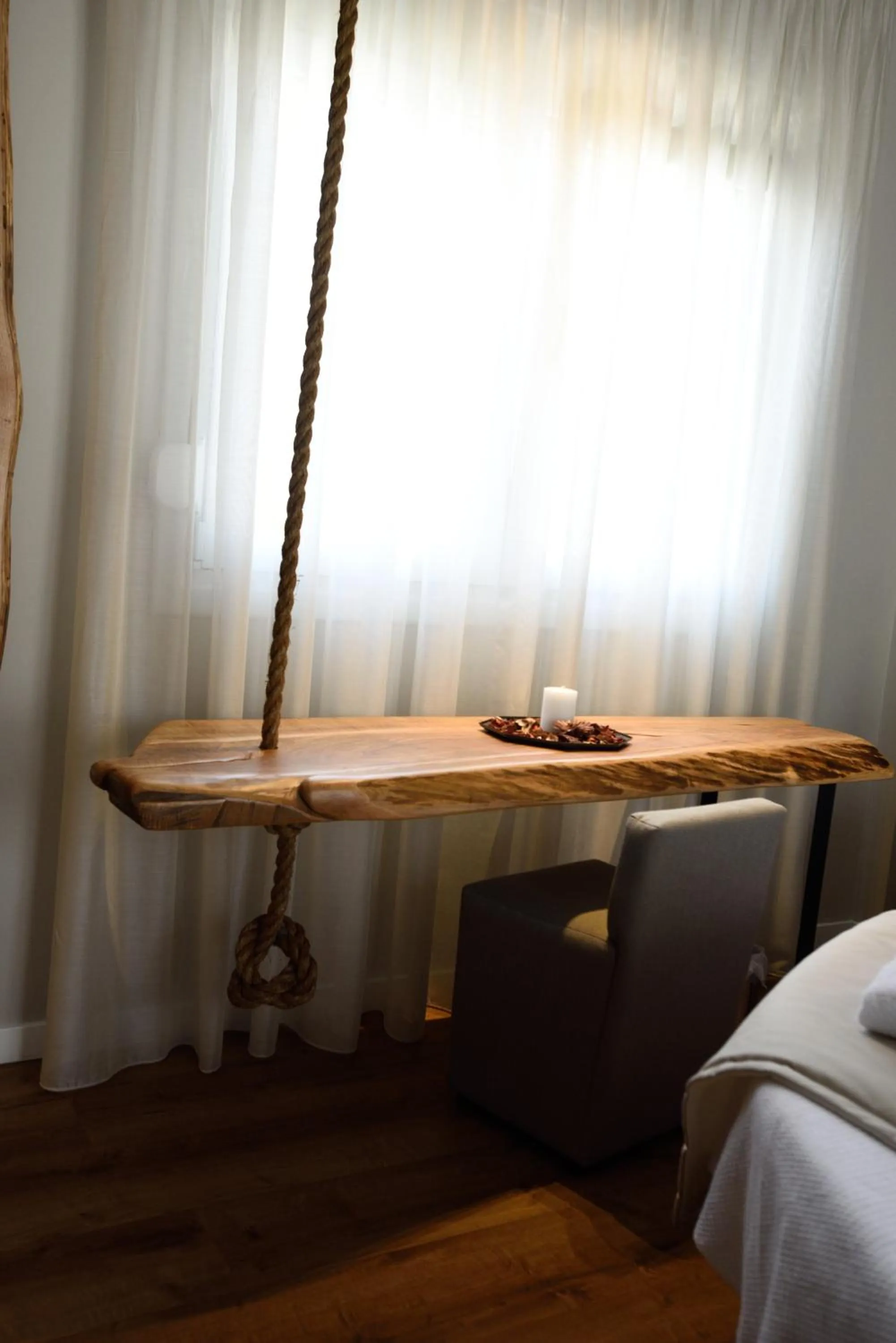 Bed in Magnifique Luxury Suites