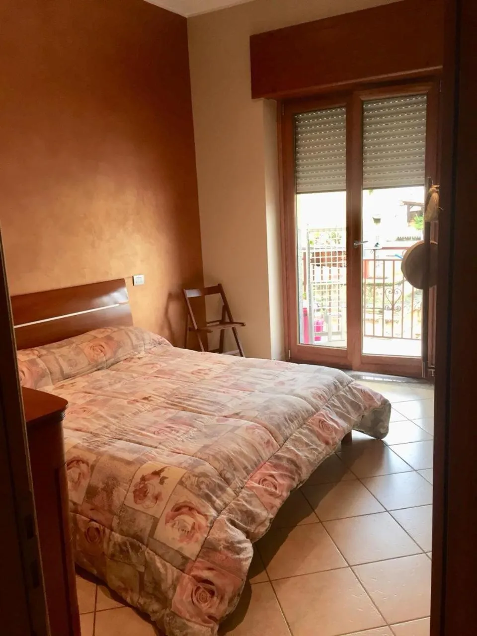 Photo of the whole room, Bed in Beautiful beb