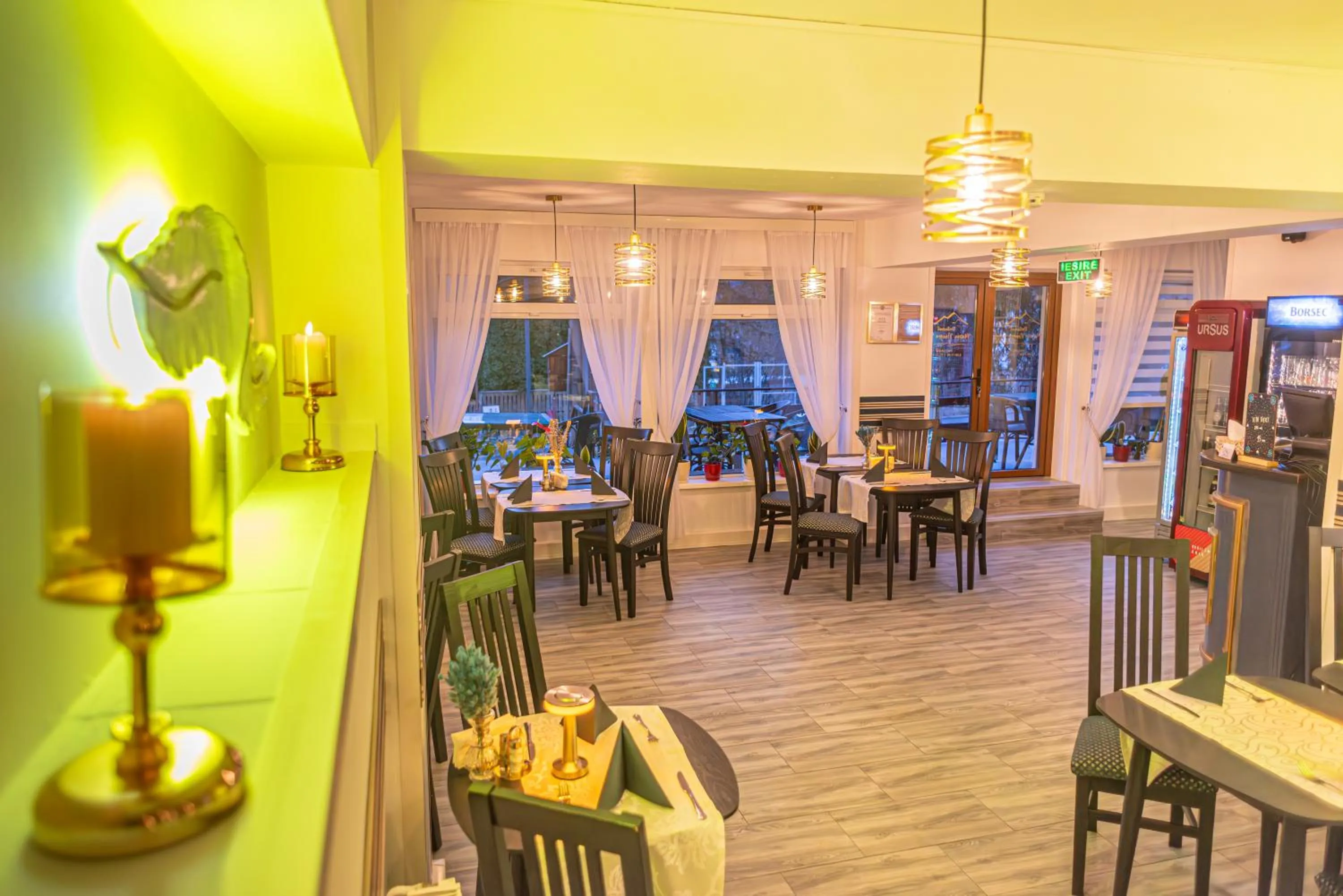 Restaurant/places to eat in Hotel Marea Neagra