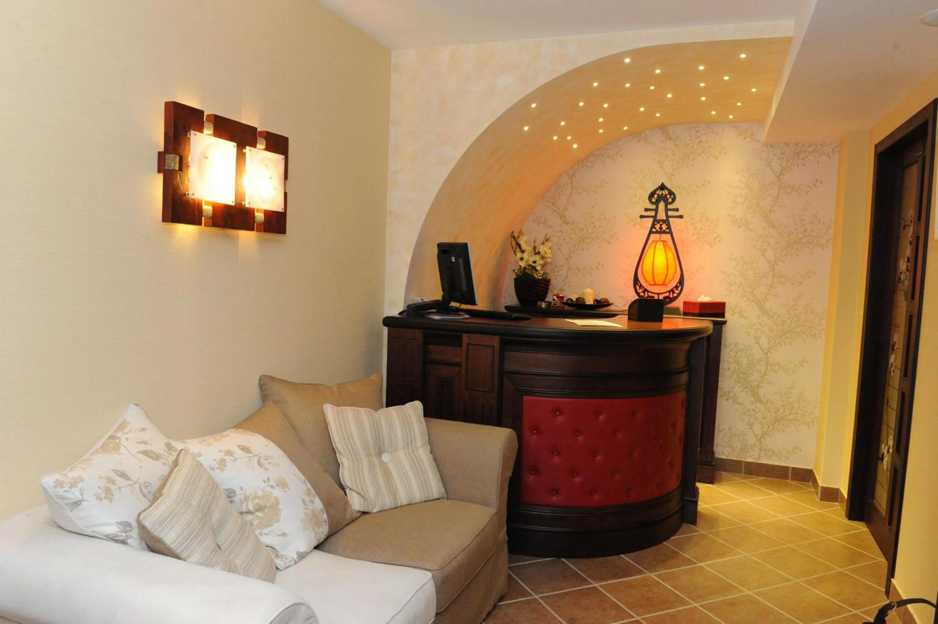 Spa and wellness centre/facilities in Hotel Foisorul cu Flori