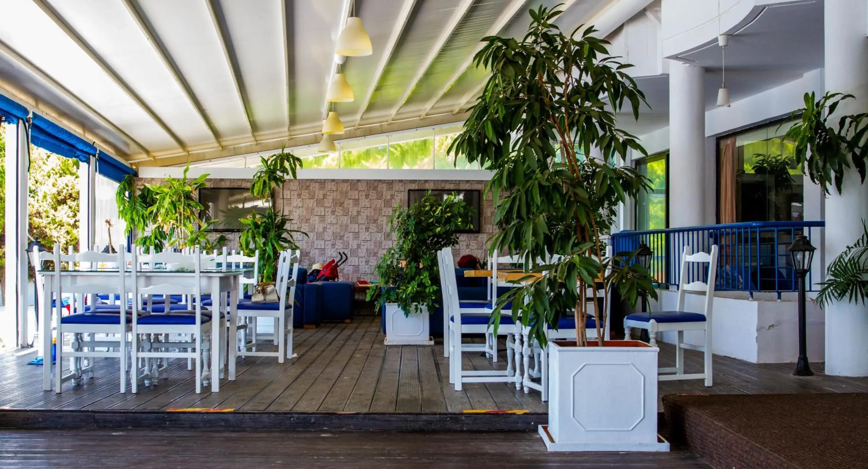 Restaurant/places to eat in Mariandy Hotel Restaurant/places to eat in Mariandy Hotel