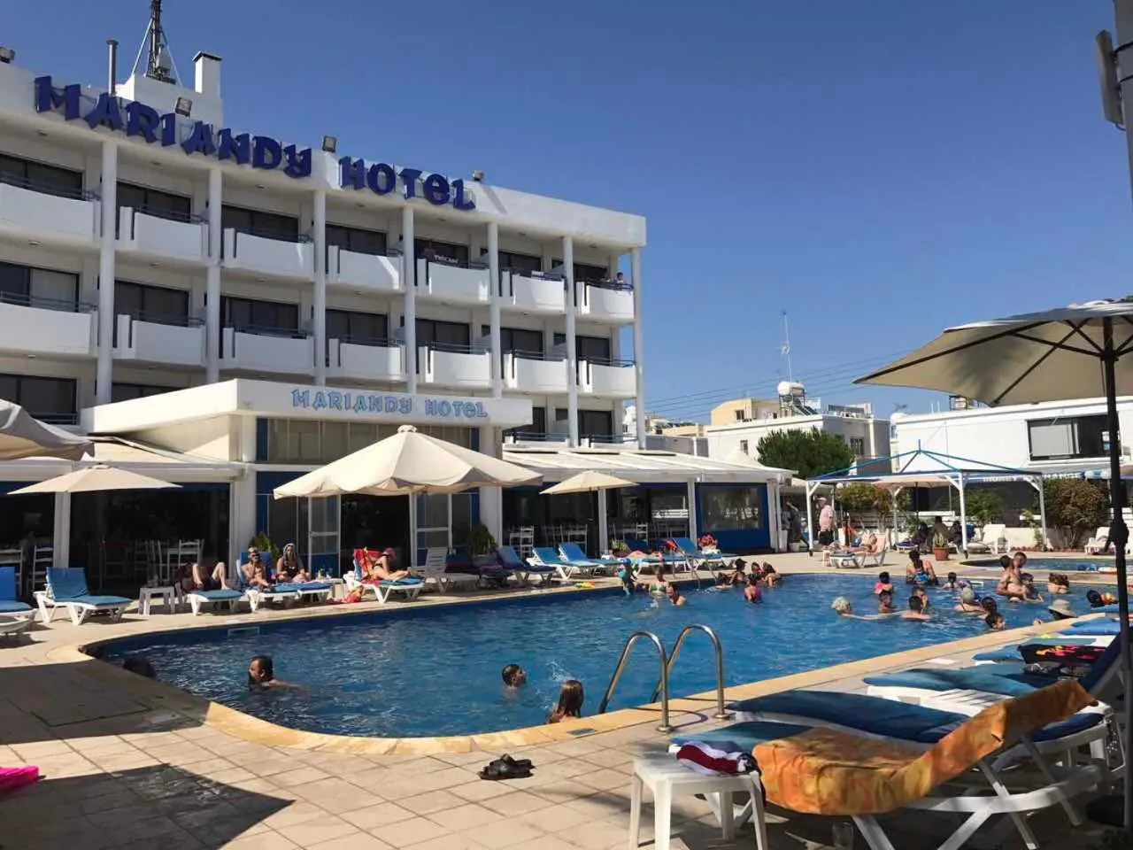 Property building in Mariandy Hotel