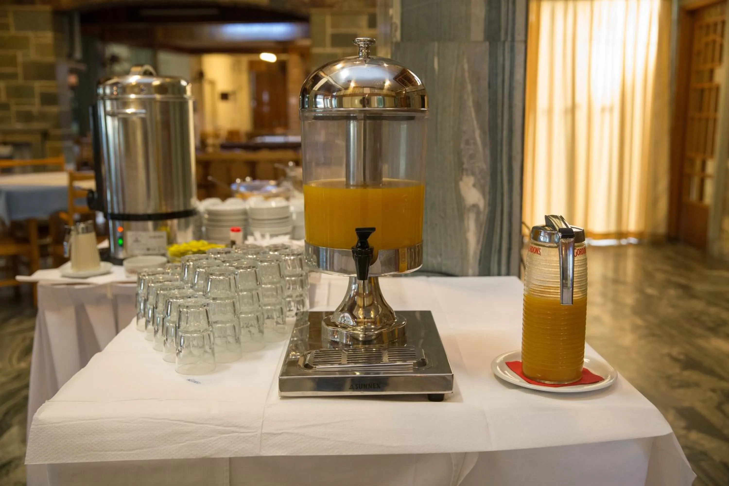 Food and drinks in Hotel Liberty