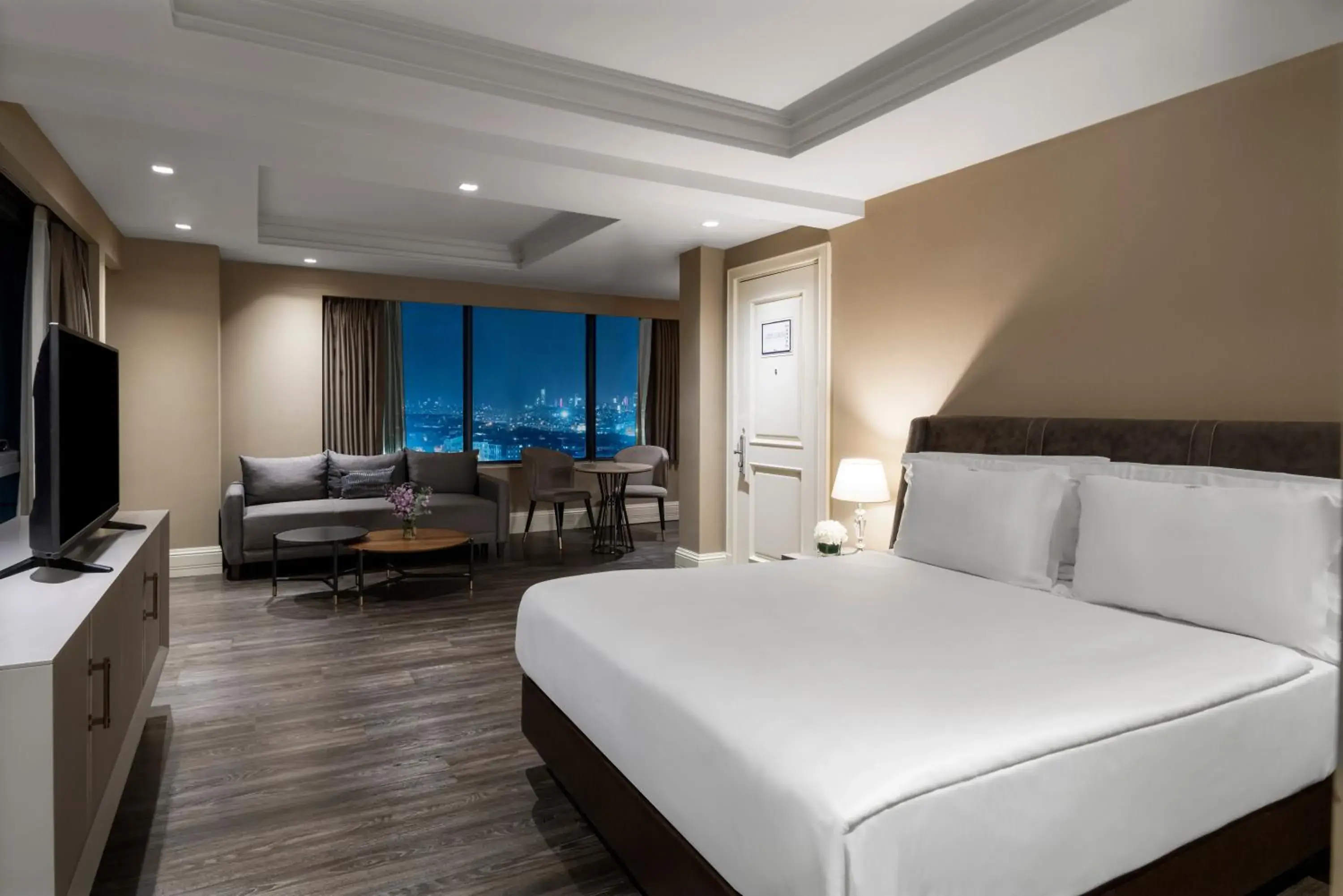 Bed in Windsor Hotel & Convention Center Istanbul Bed in Windsor Hotel & Convention Center Istanbul