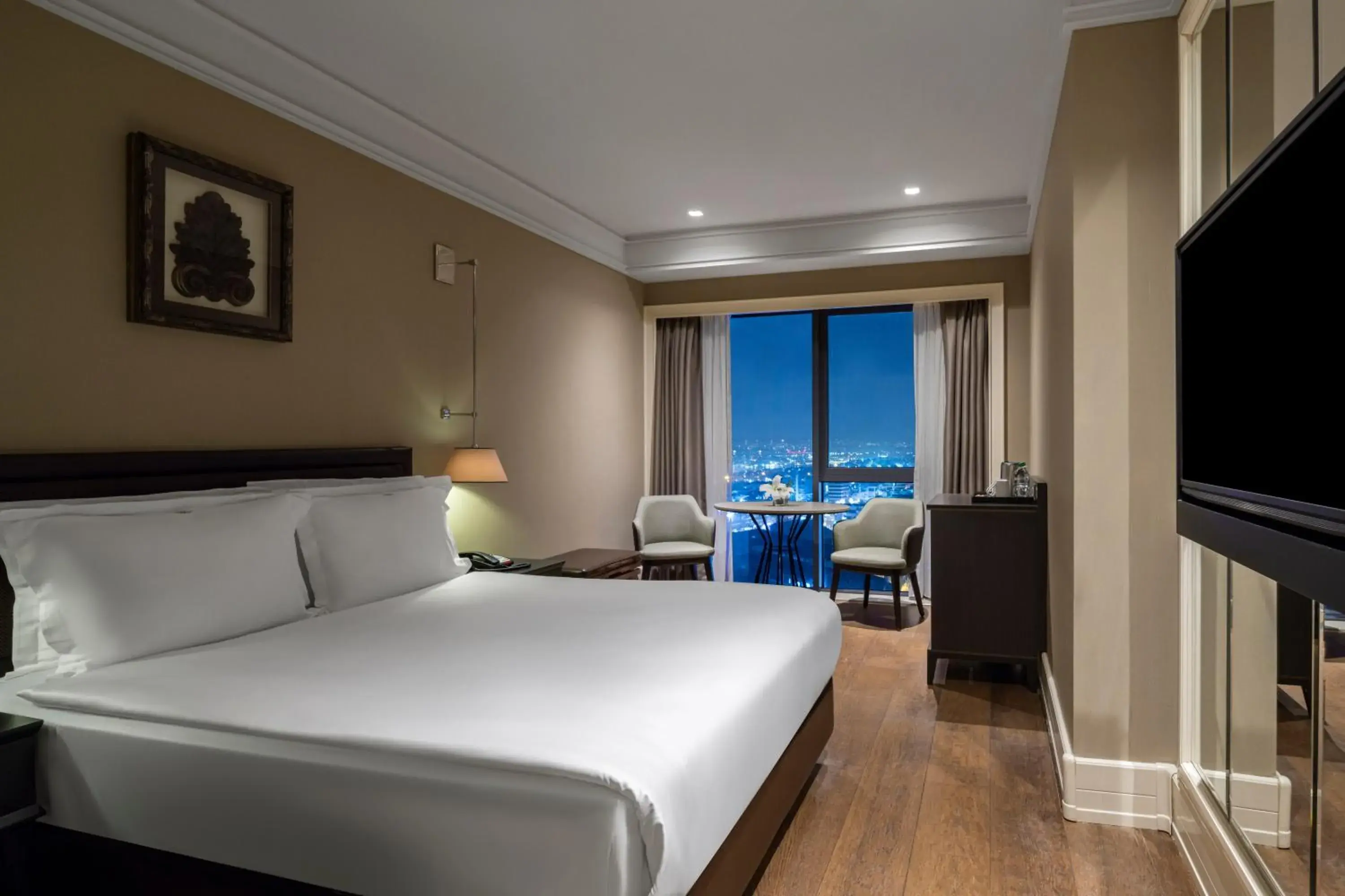 Bed in Windsor Hotel & Convention Center Istanbul Bed in Windsor Hotel & Convention Center Istanbul
