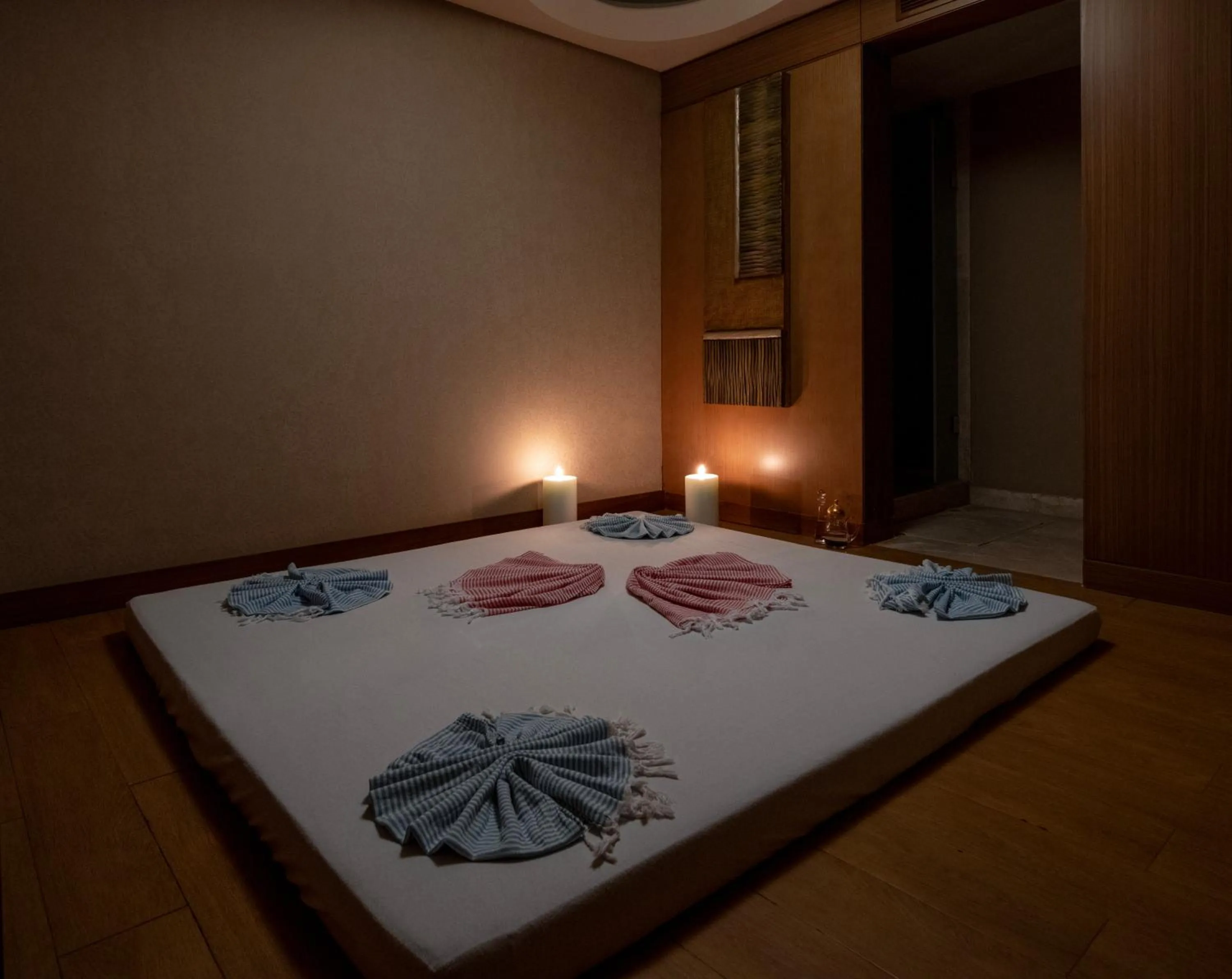 Massage, Bed in Windsor Hotel & Convention Center Istanbul