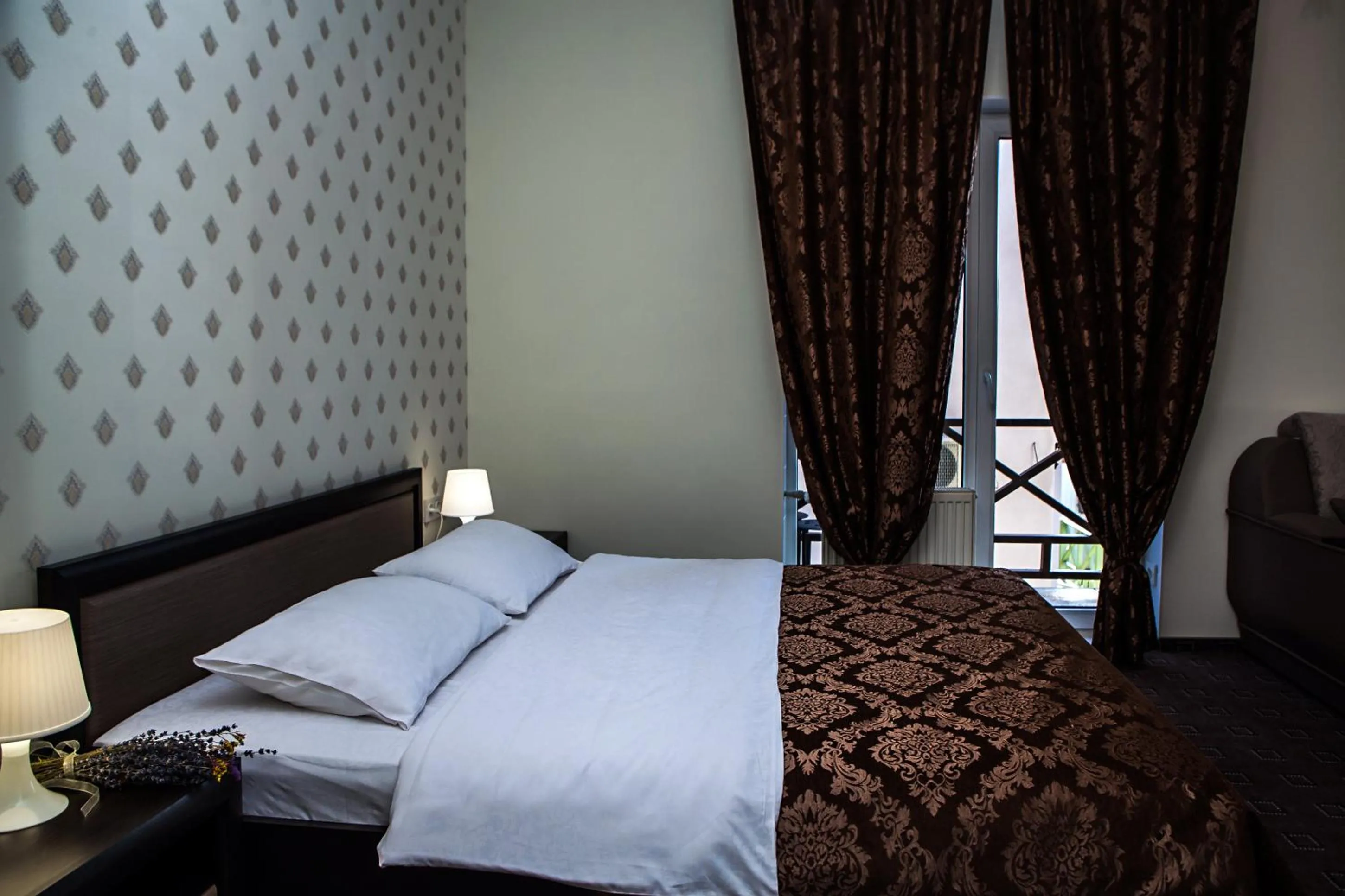 Bedroom, Bed in Mini Hotel Ryleev