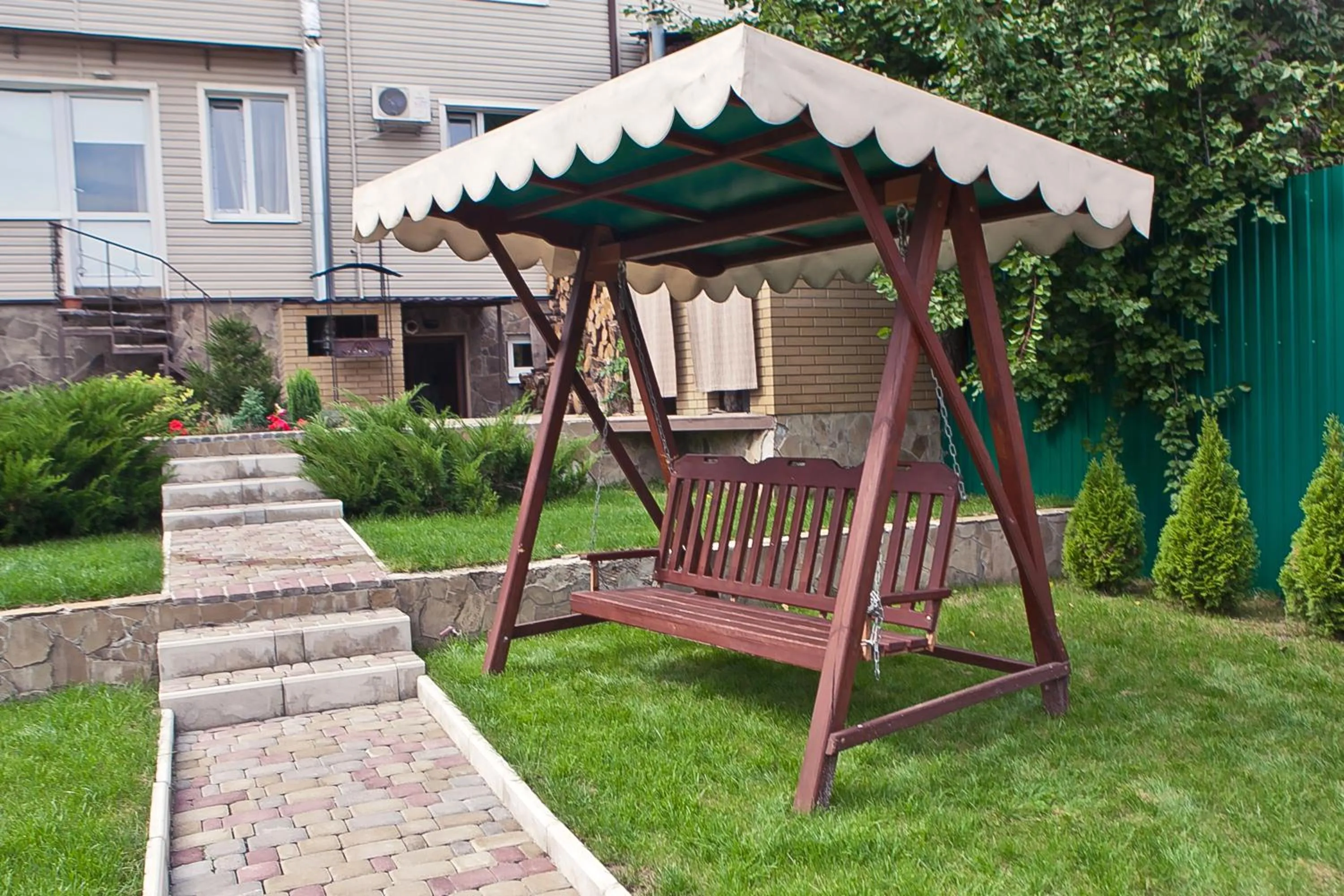 Garden in Mini Hotel Ryleev