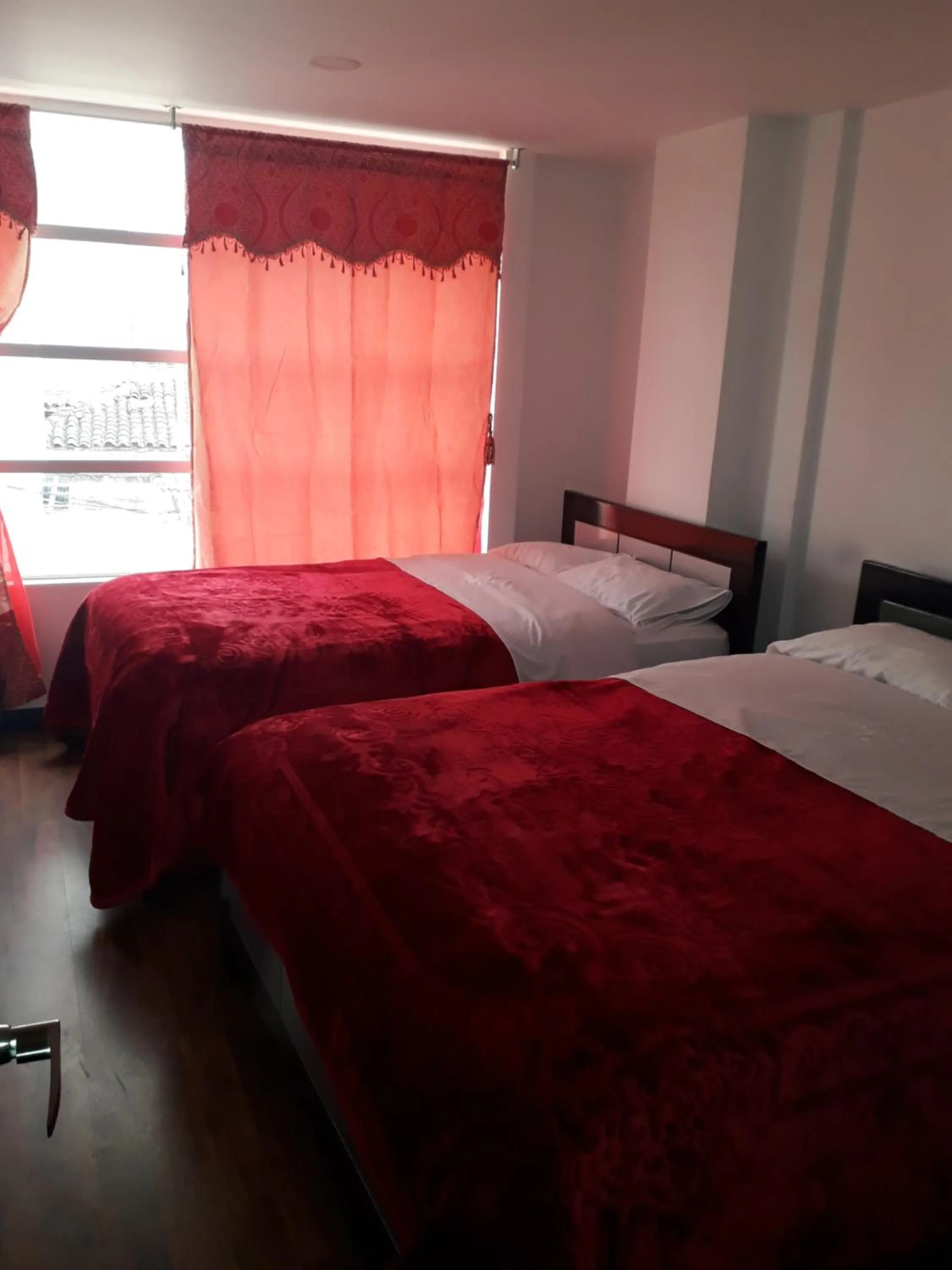 Twin Room with Private Bathroom in Hotel Royal Class