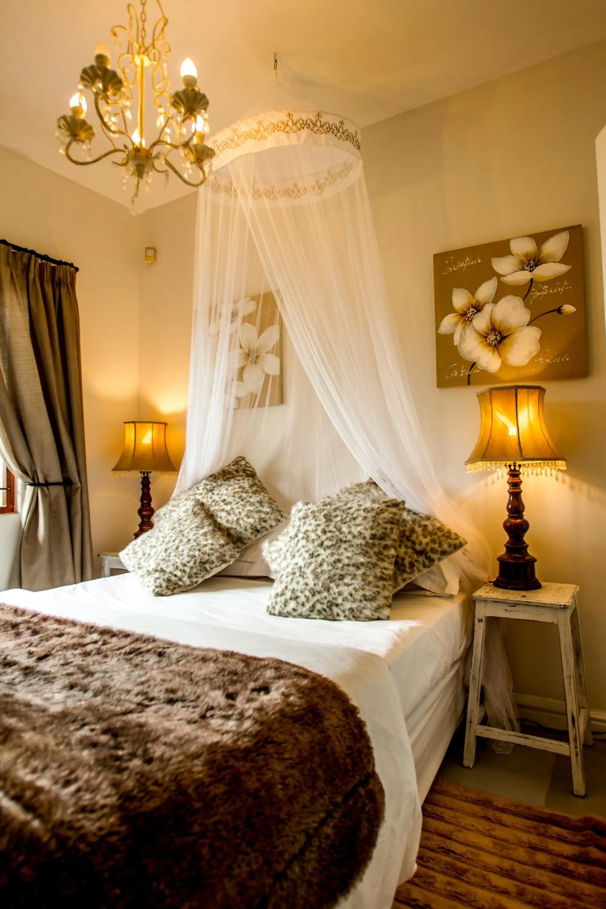 Bedroom, Bed in A Whale of a View Bed & Breakfast