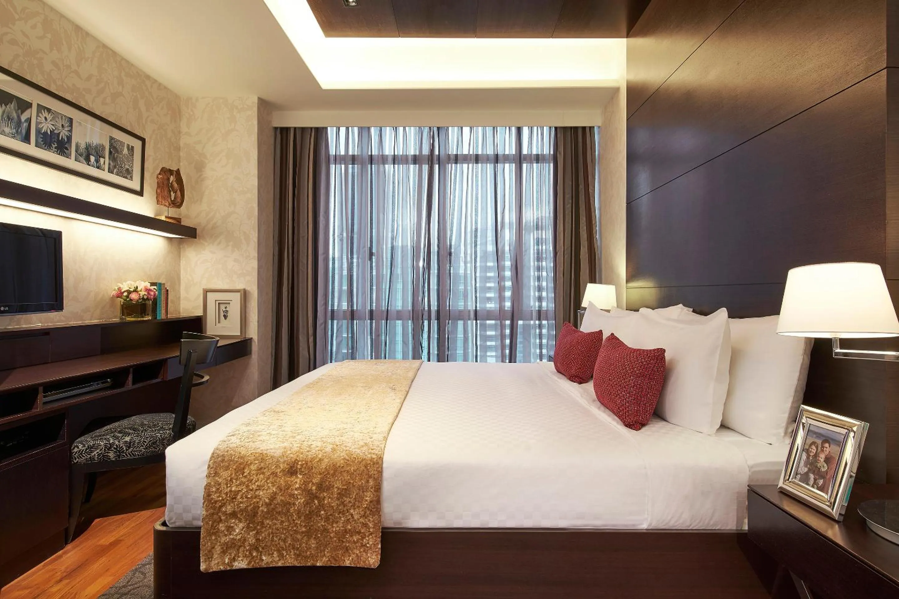 Bedroom, Bed in Orchard Scotts Residences by Far East Hospitality
