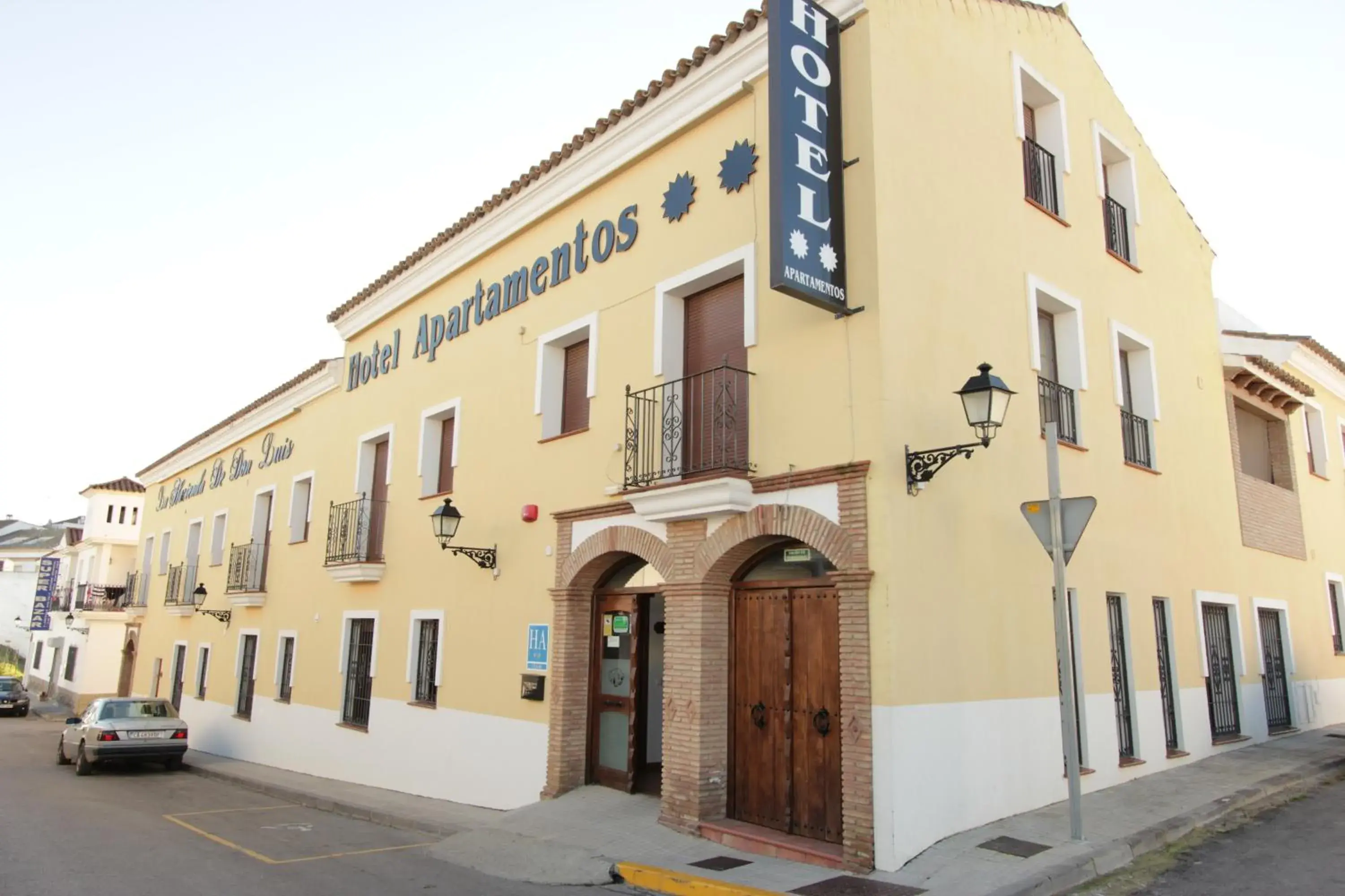 La Hacienda de Don Luis La Hacienda de Don Luis