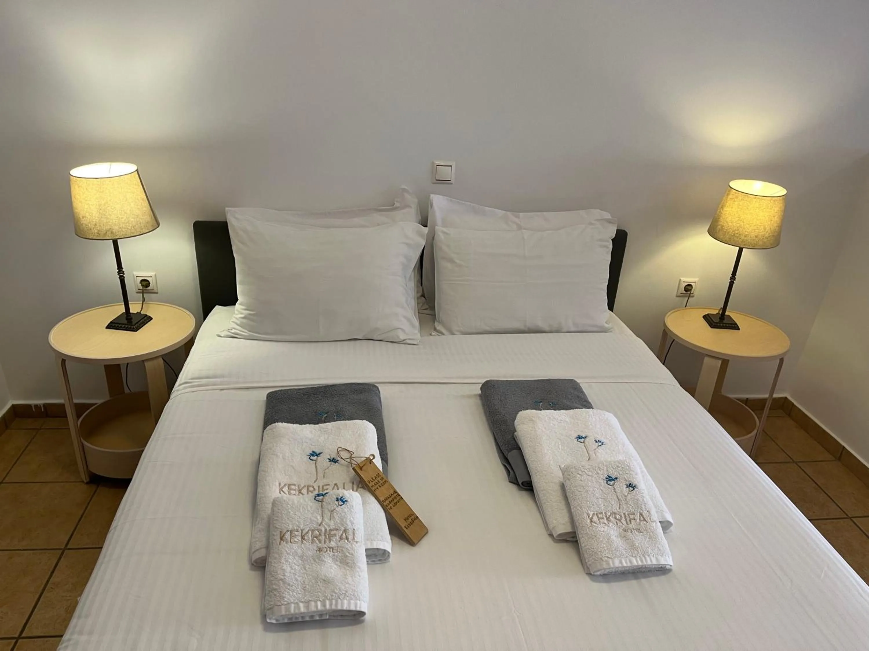 Kekrifalia Hotel