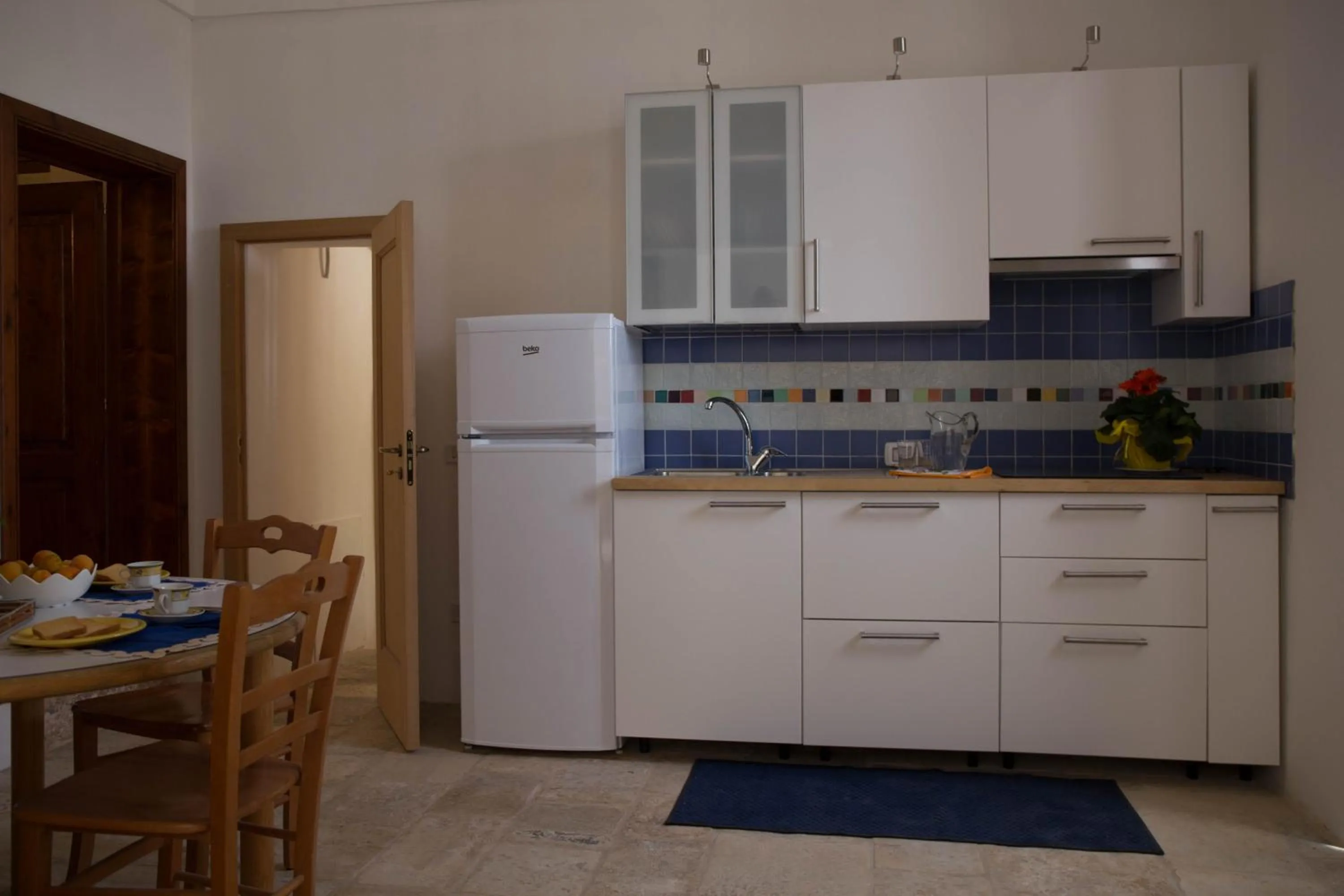 Communal kitchen in Profumo Di Terra