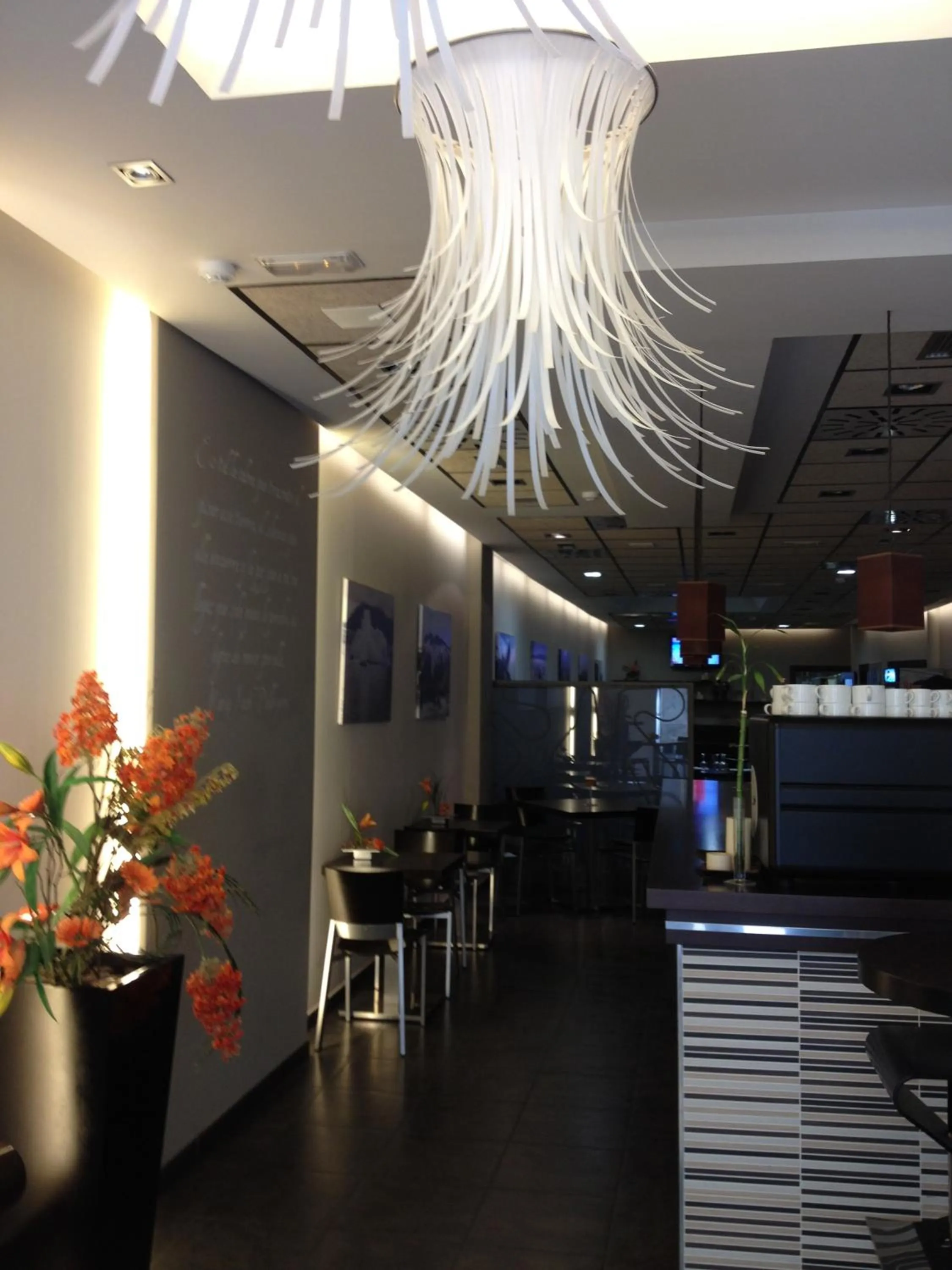 Restaurant/places to eat in Arcohotel