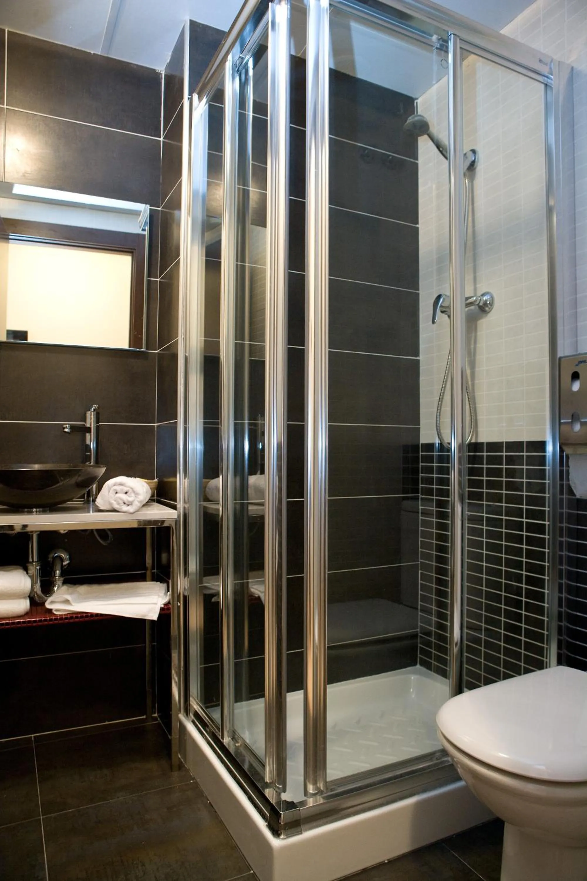 Shower in Arcohotel