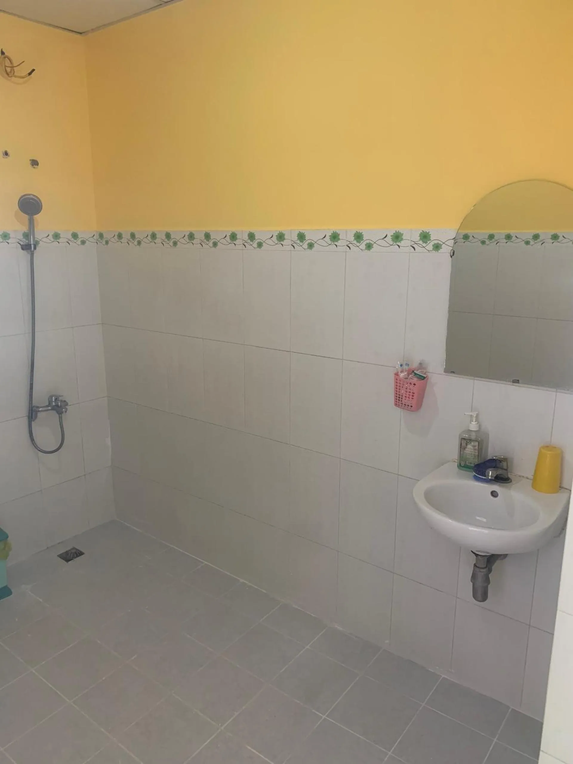 Shower in Hoang Hai Dang 1 Hotel