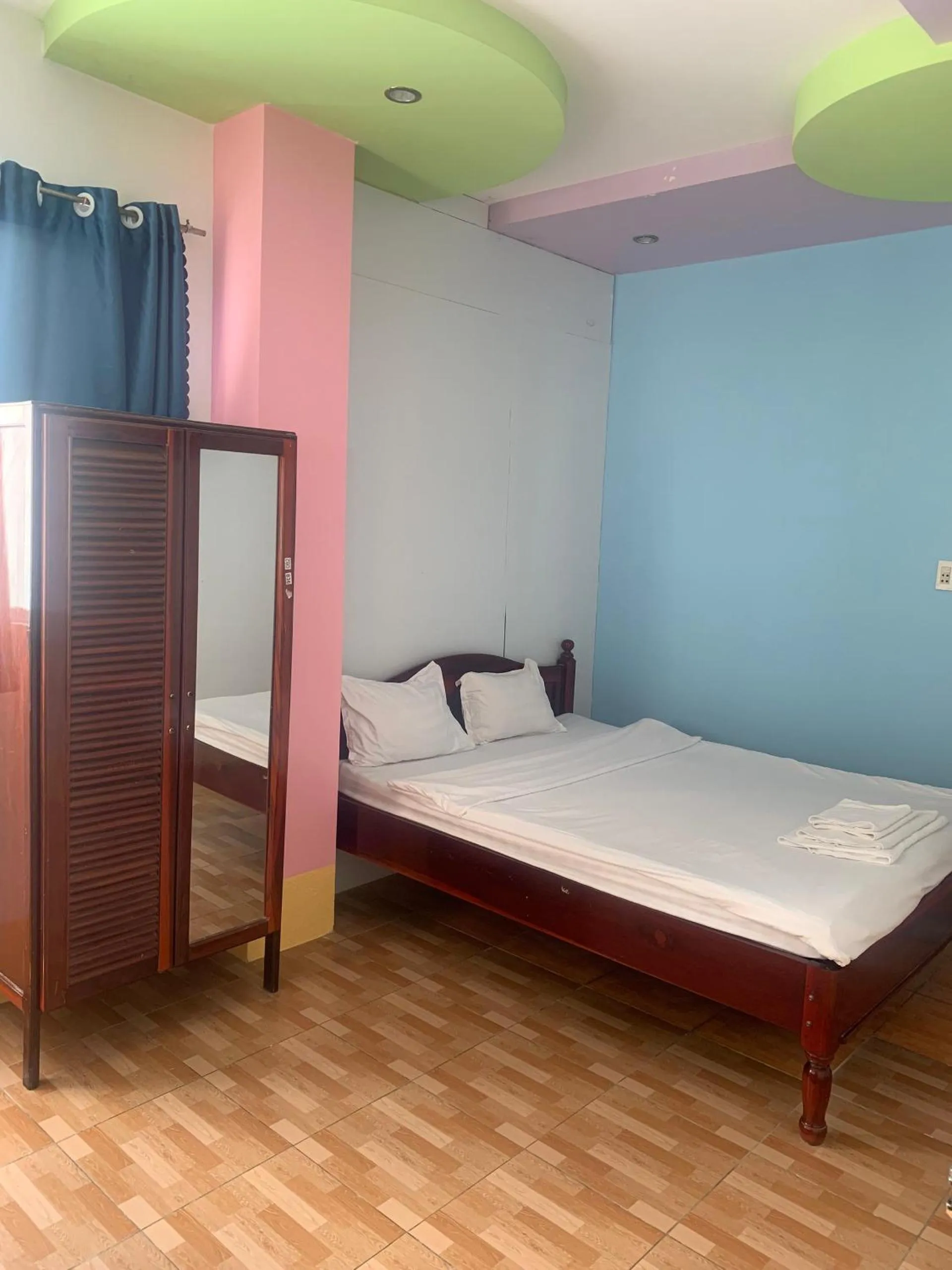 Photo of the whole room, Bed in Hoang Hai Dang 1 Hotel