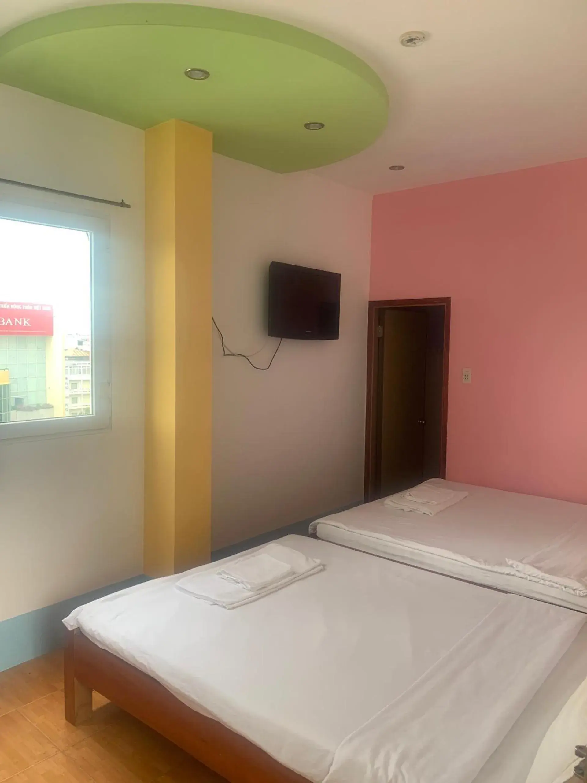 Bedroom, Bed in Hoang Hai Dang 1 Hotel Bedroom, Bed in Hoang Hai Dang 1 Hotel