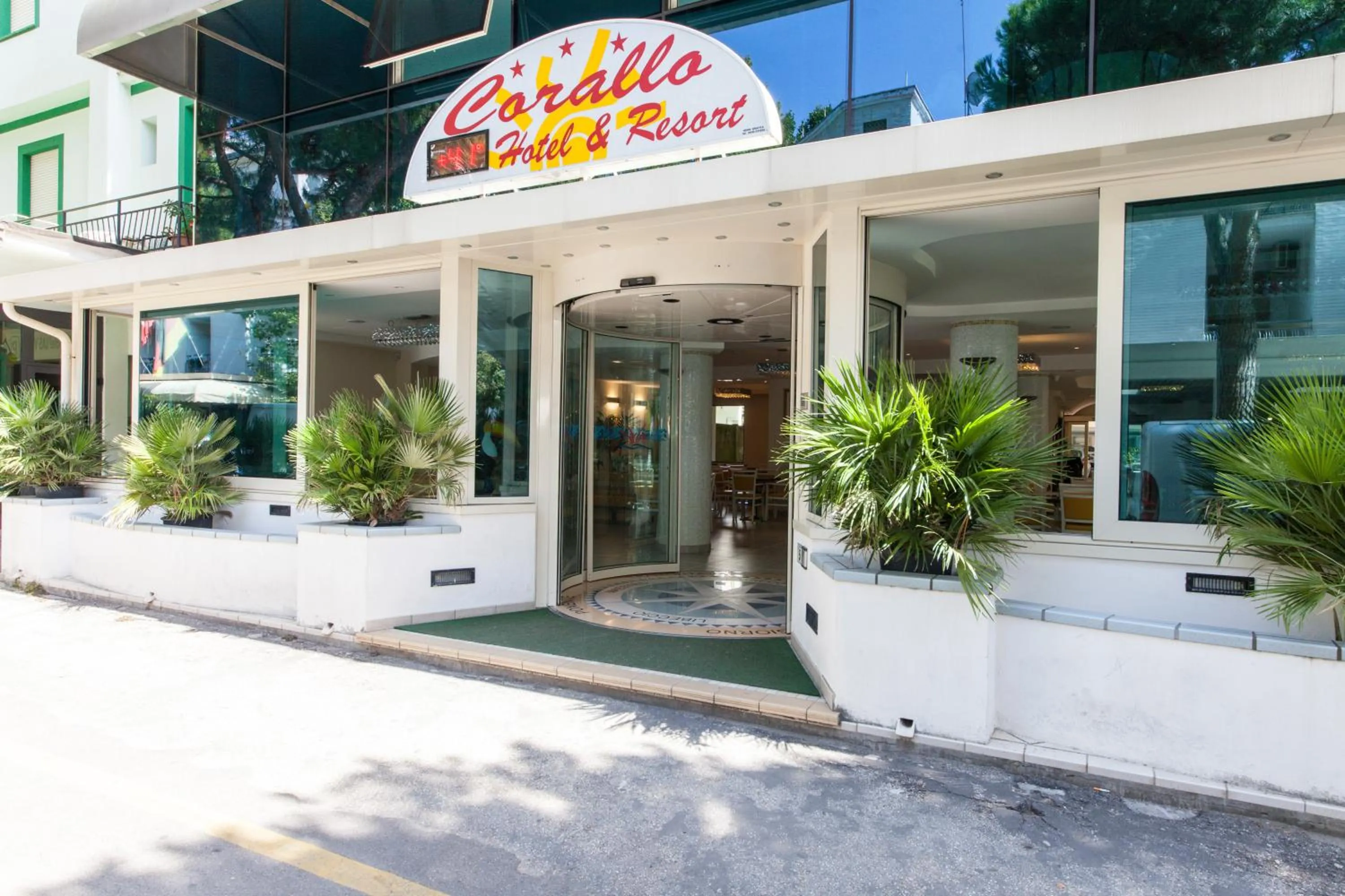 Facade/entrance in Hotel Corallo