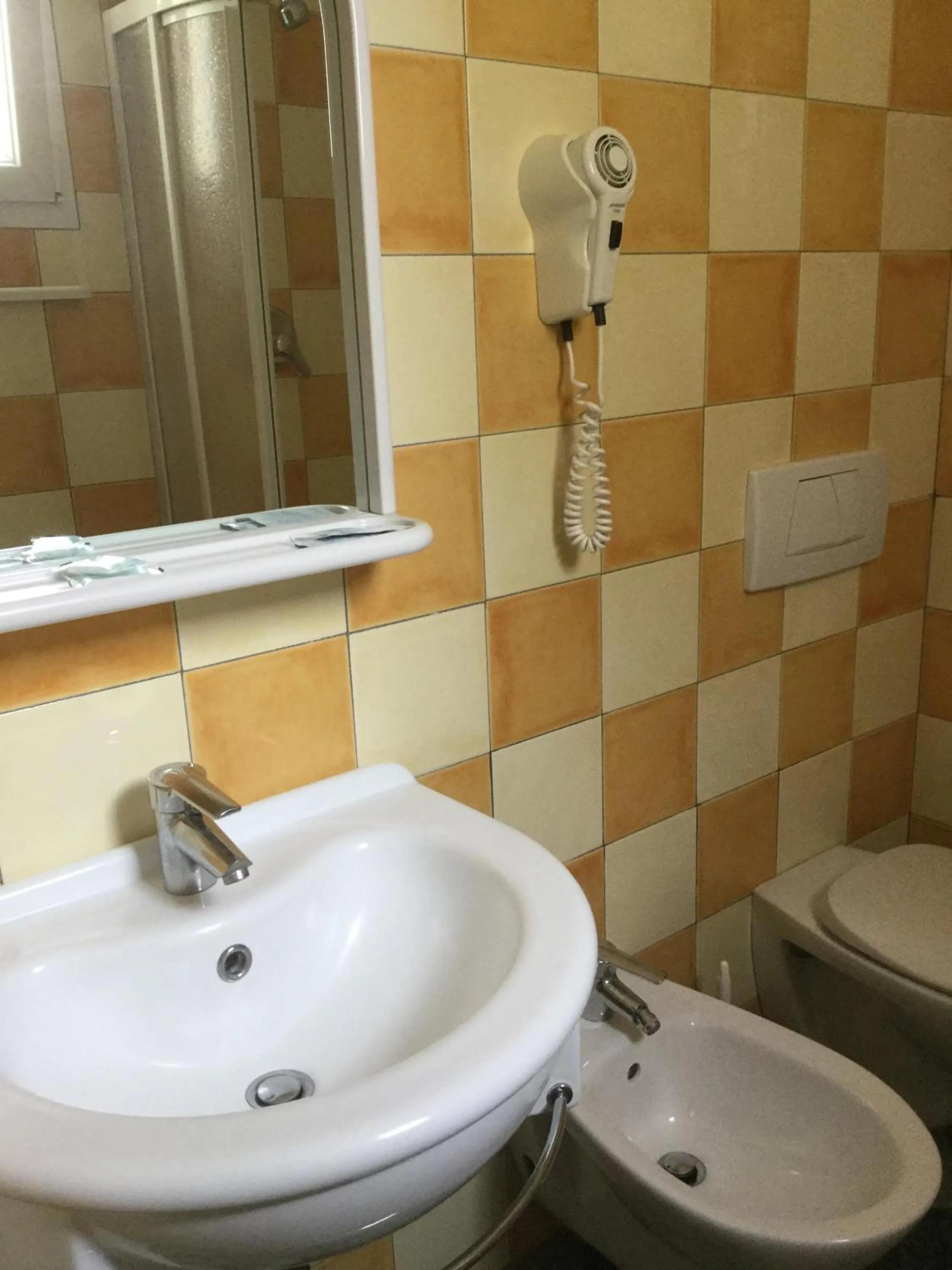 Toilet in Hotel Corallo