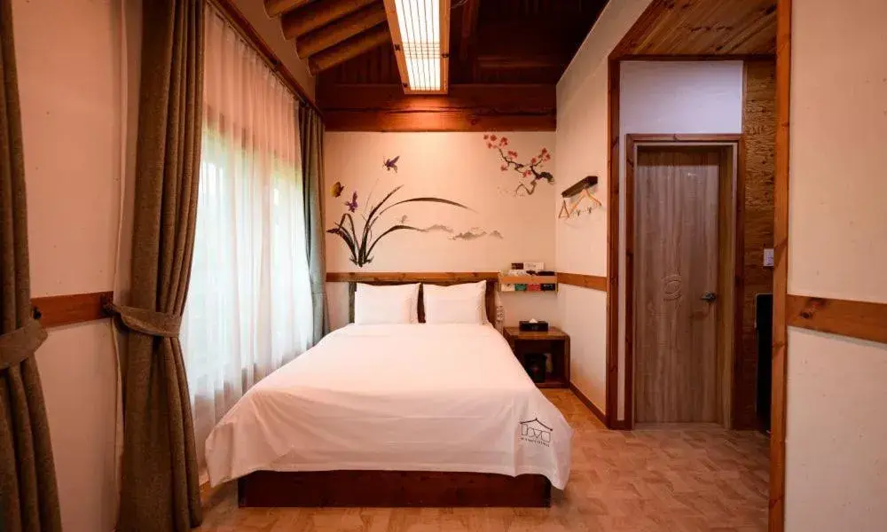 Bed in Jeonju Wangyijimil Hanok Hotel Bed in Jeonju Wangyijimil Hanok Hotel