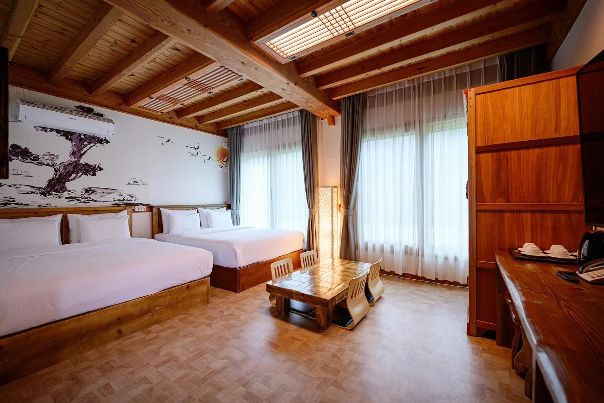 Bed in Royal Room of King Hotel