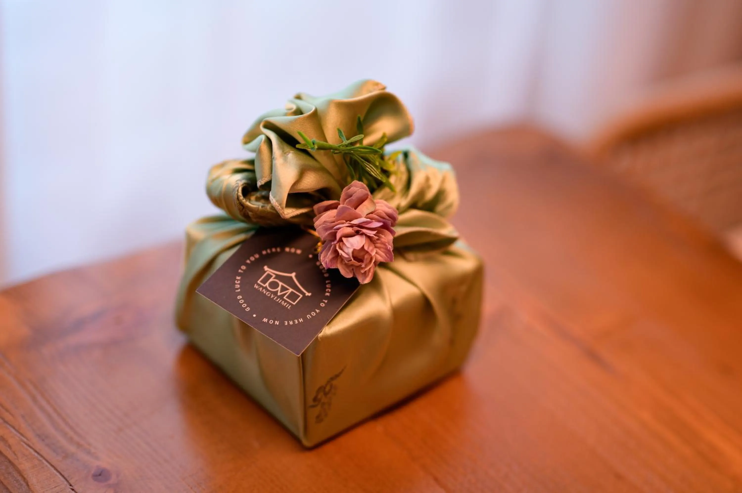 Area and facilities in Royal Room of King Hotel