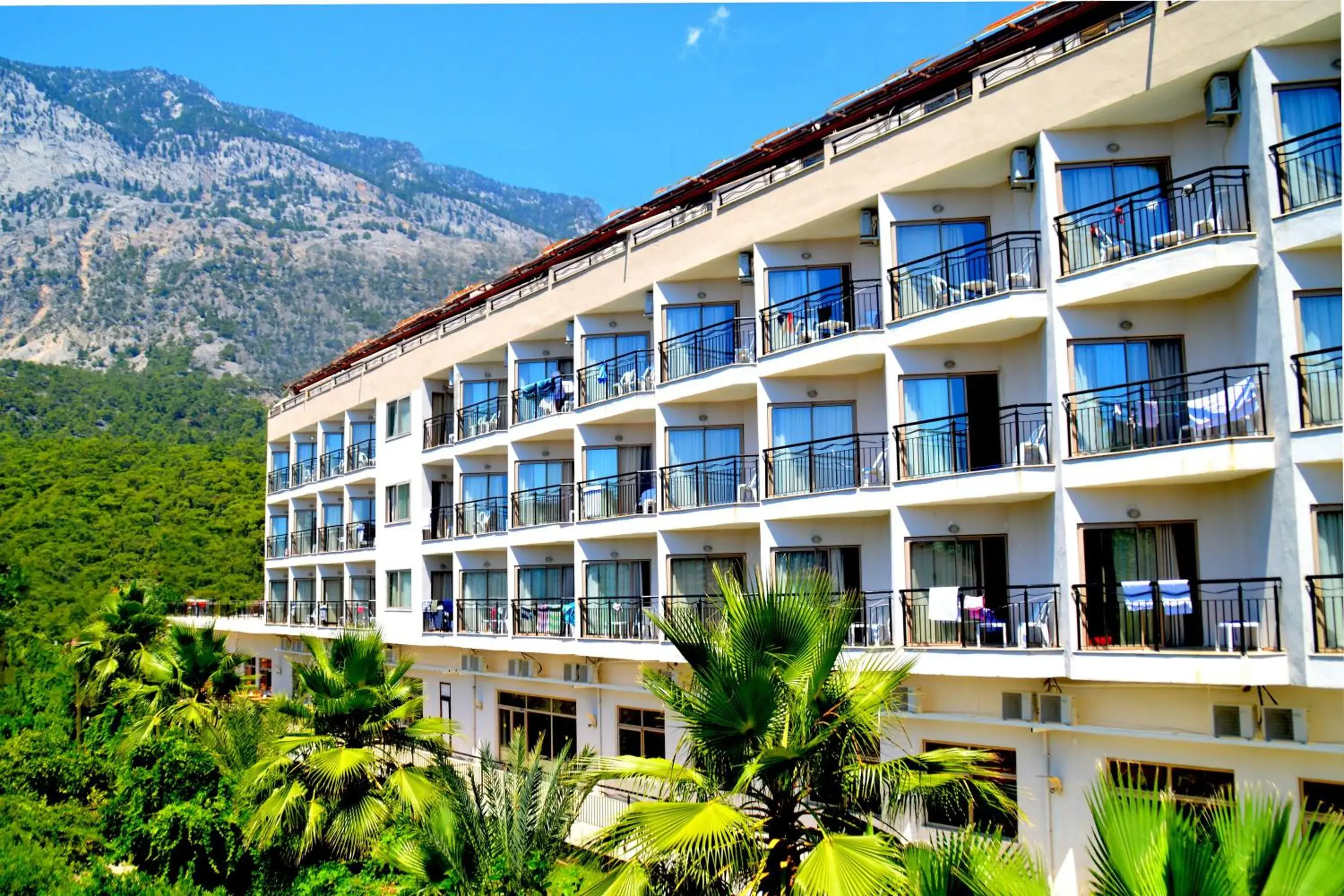 Property building in Magic Sun Hotel Property building in Magic Sun Hotel