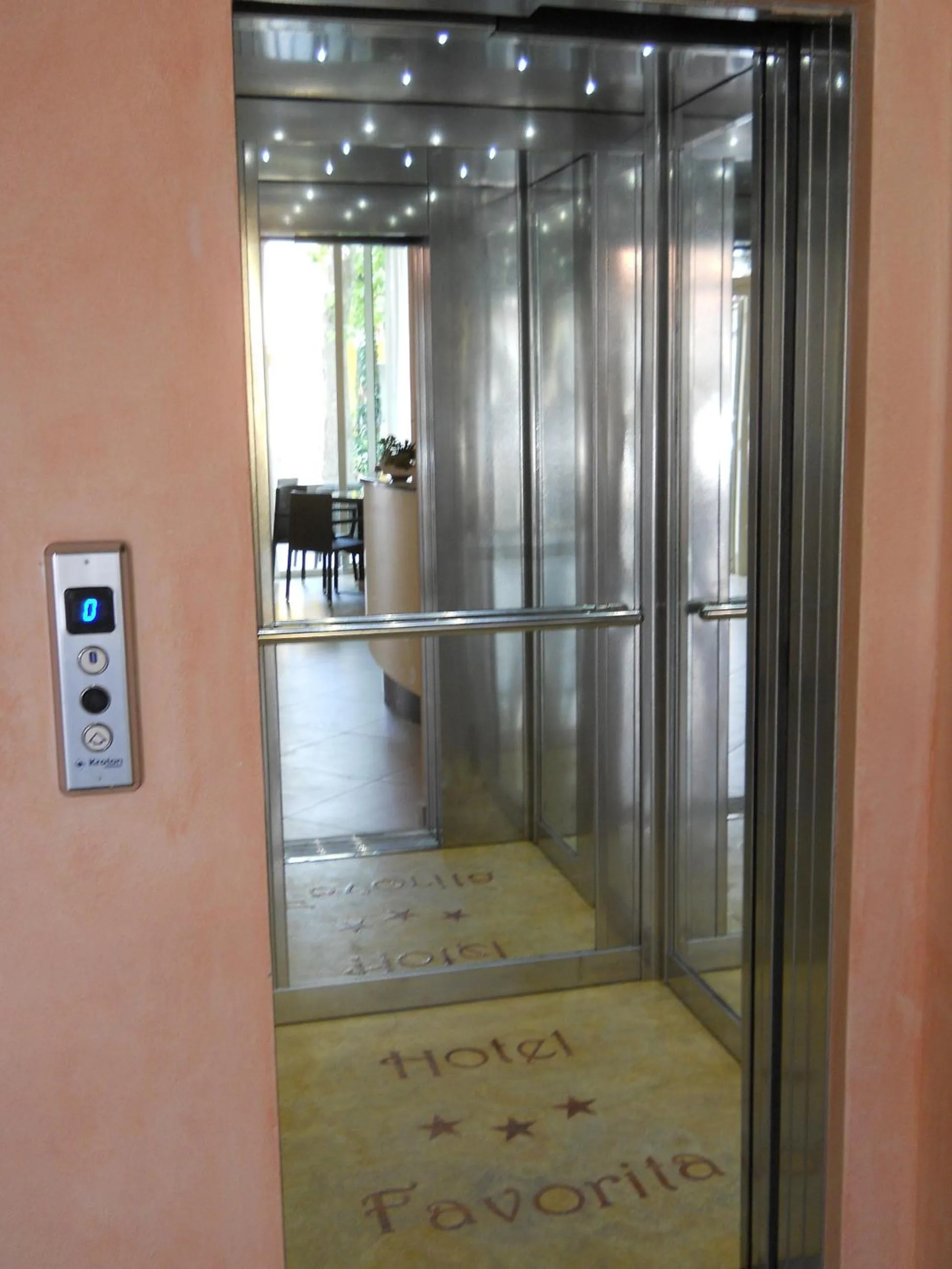 Decorative detail in Hotel Favorita