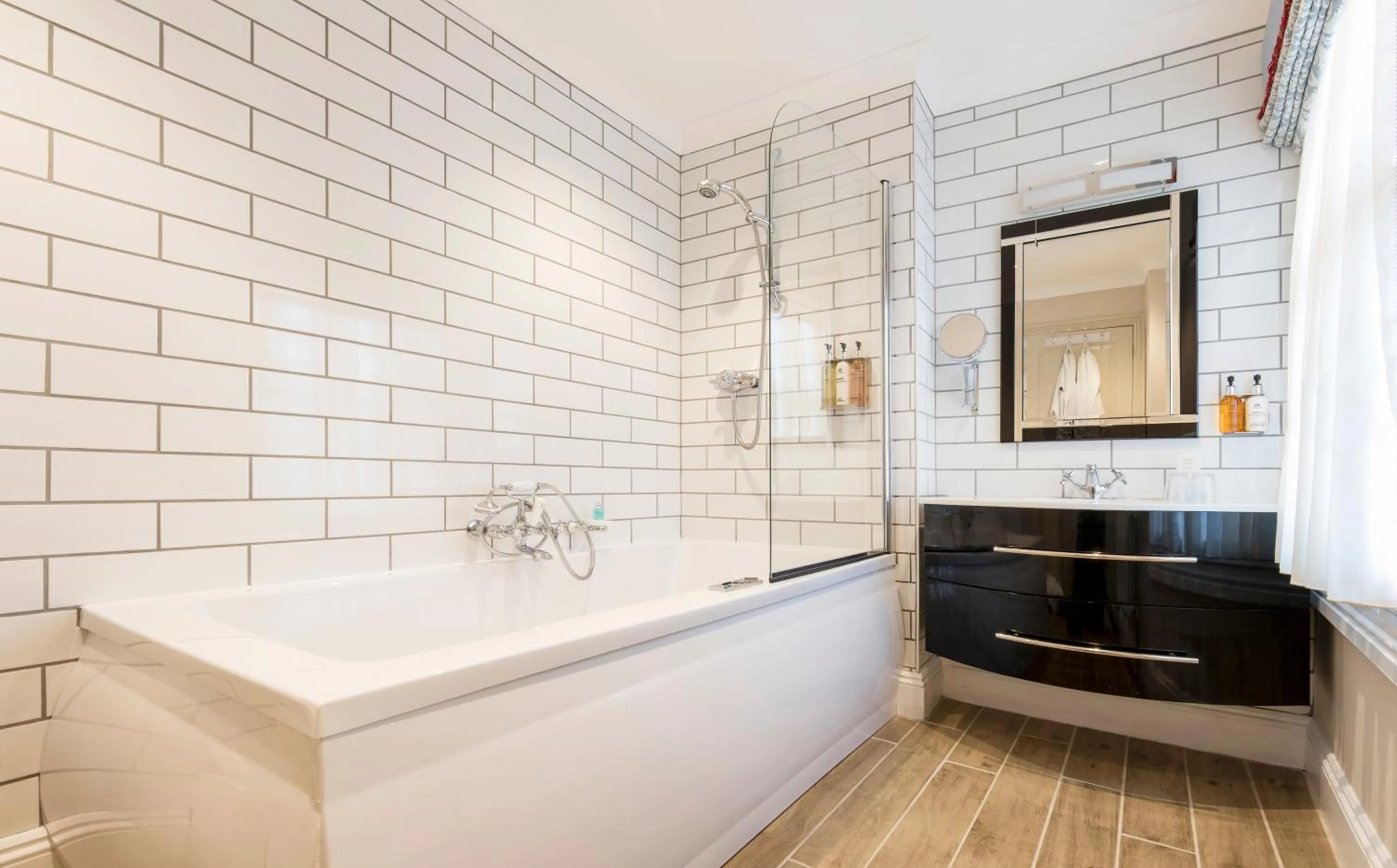 Bathroom in Royal Seven Stars Hotel