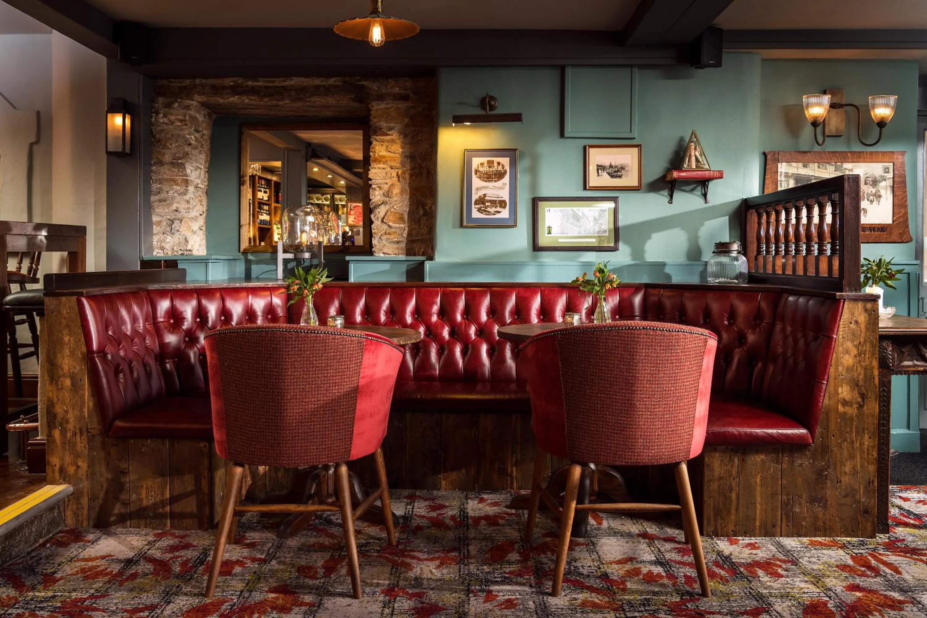 Lounge or bar in Royal Seven Stars Hotel