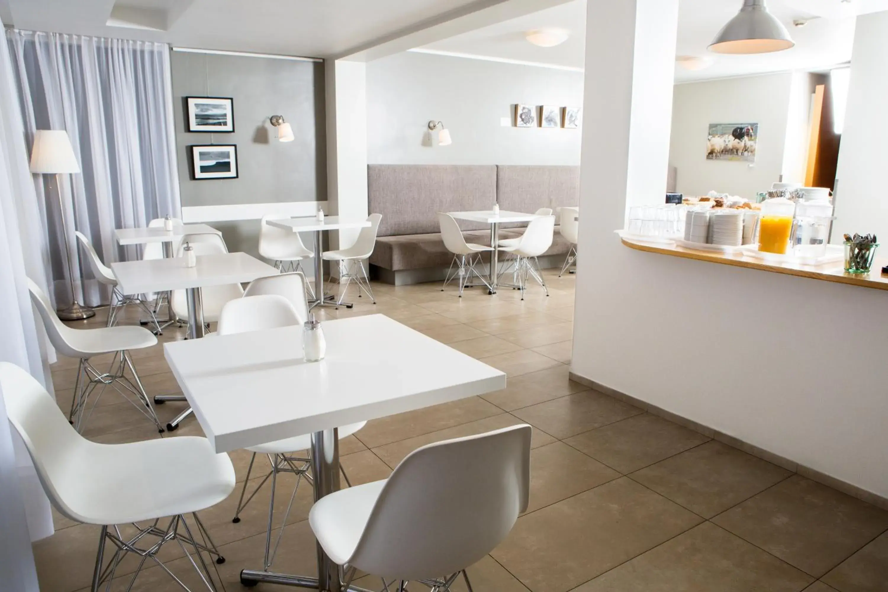 Restaurant/places to eat in Guesthouse Sunna Restaurant/places to eat in Guesthouse Sunna