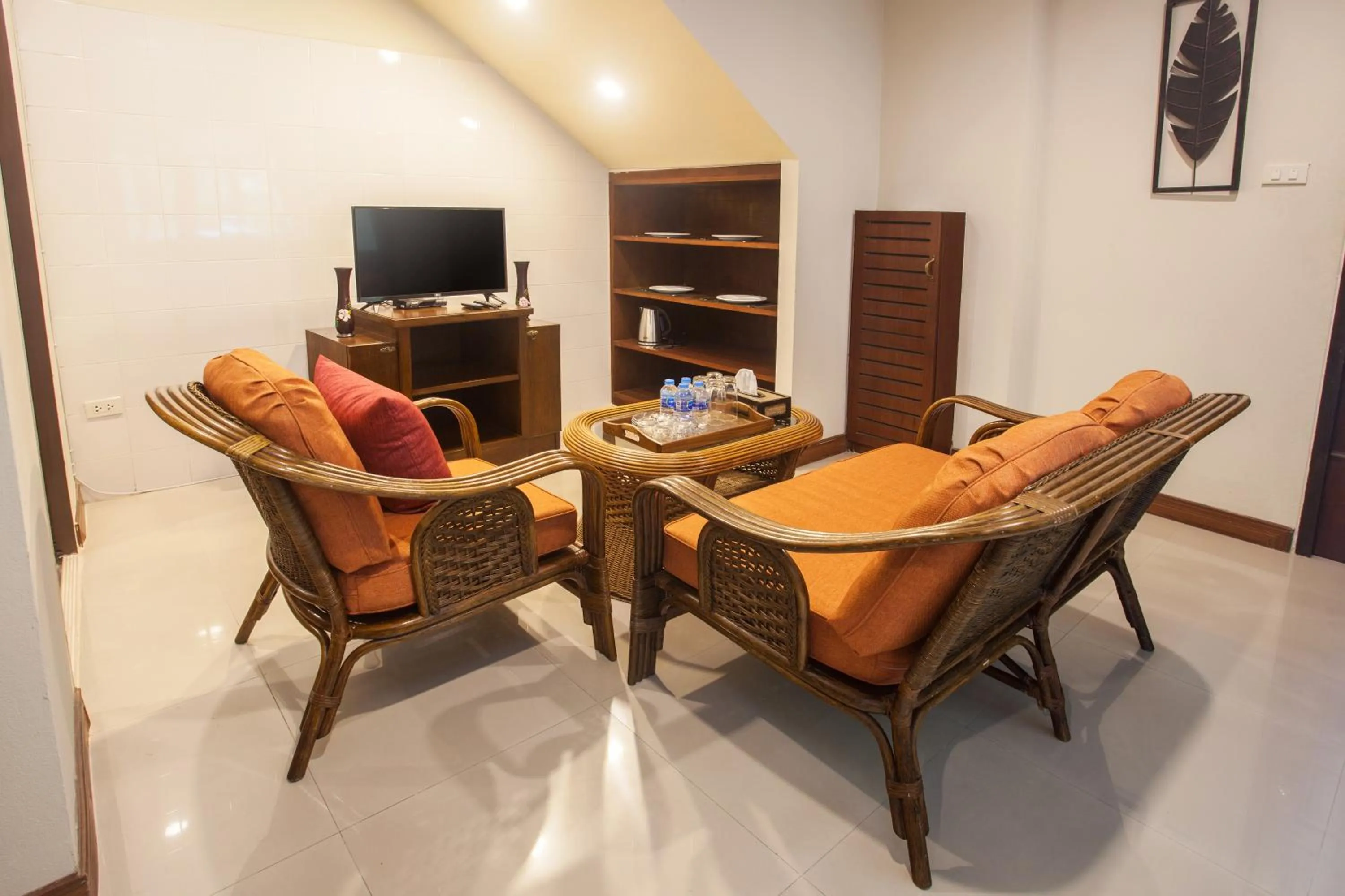 Living room in Achawalai Residence Village By Song