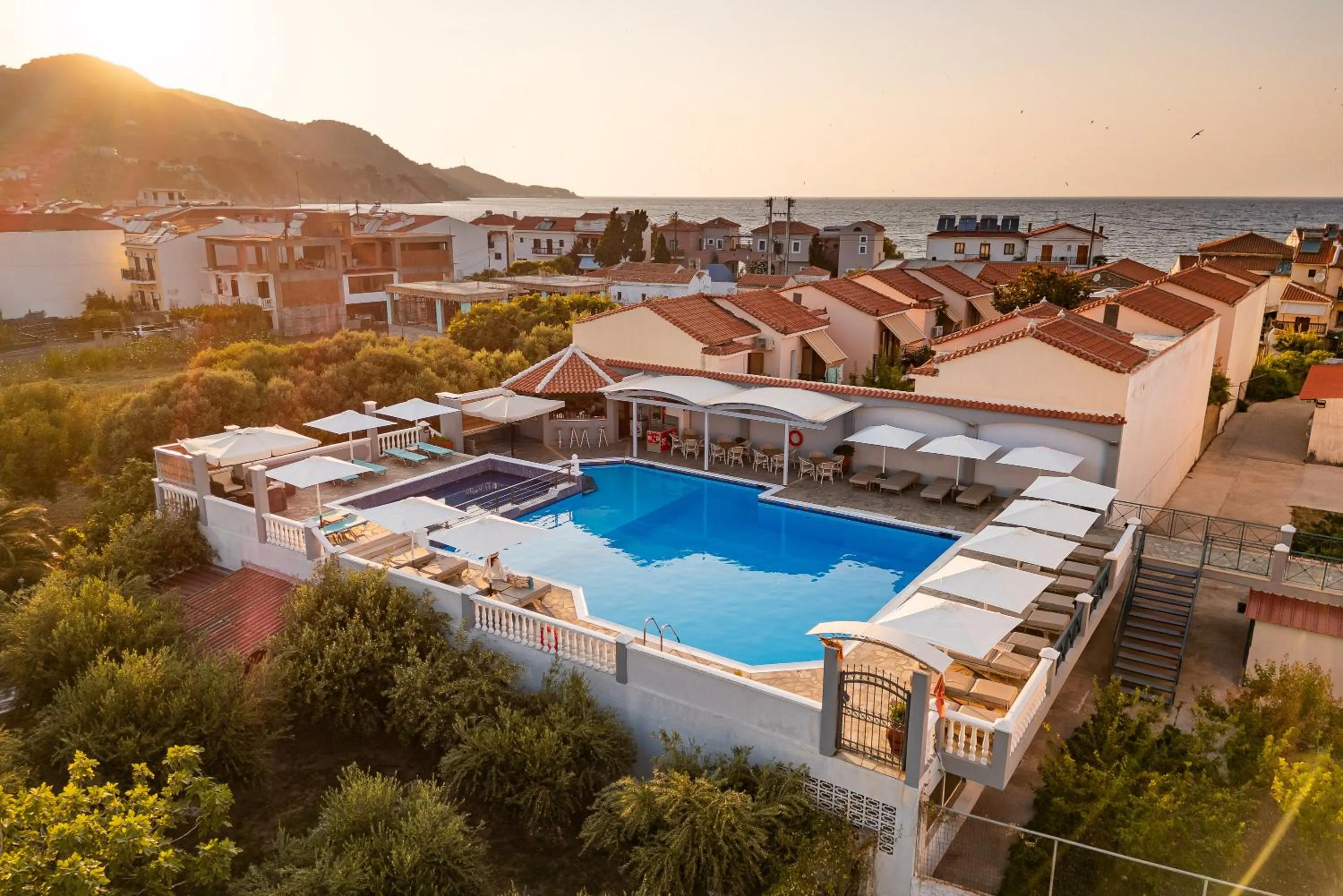 Swimming pool in Hotel Athena
