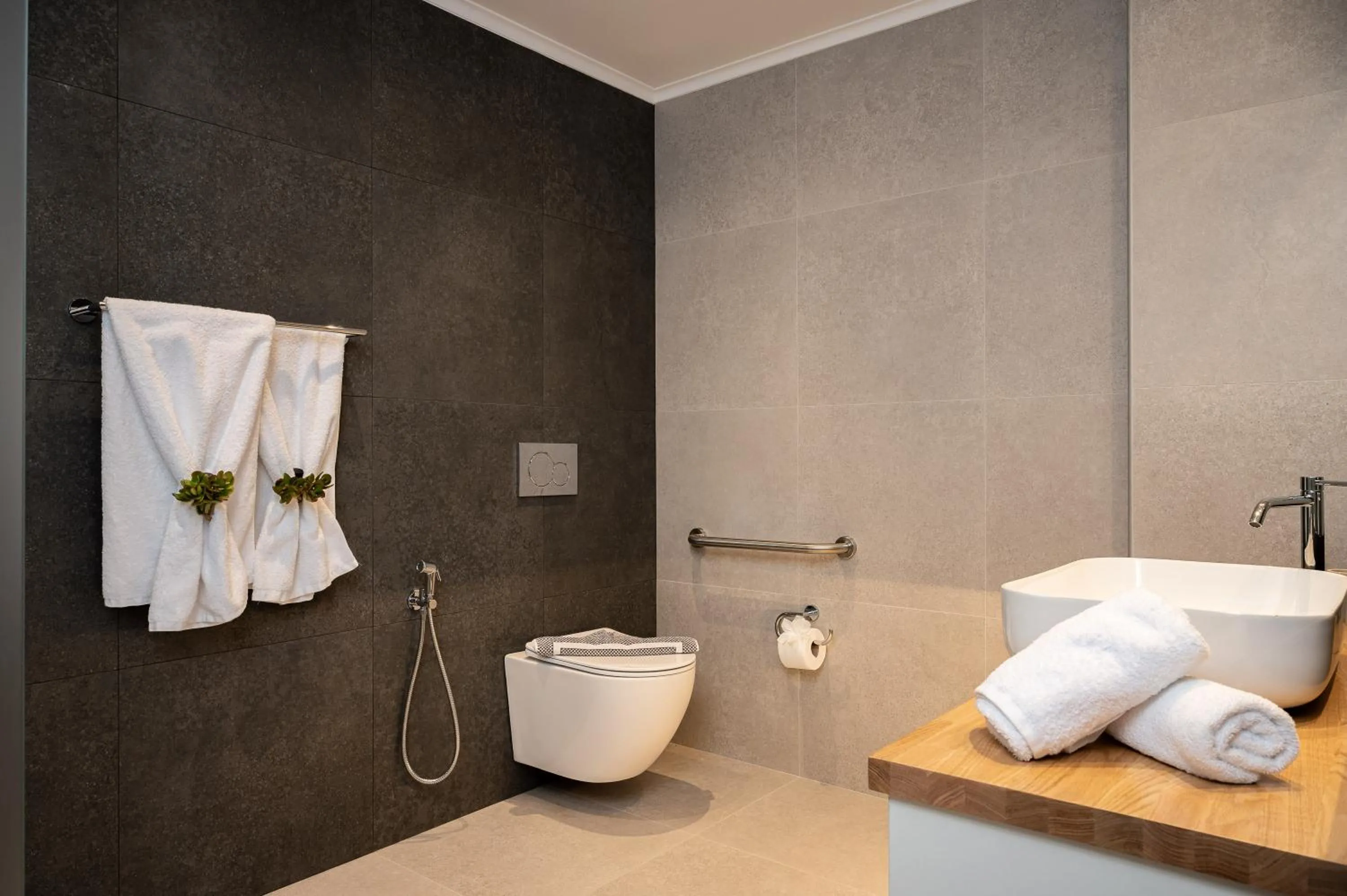 Bathroom in Hotel Athena