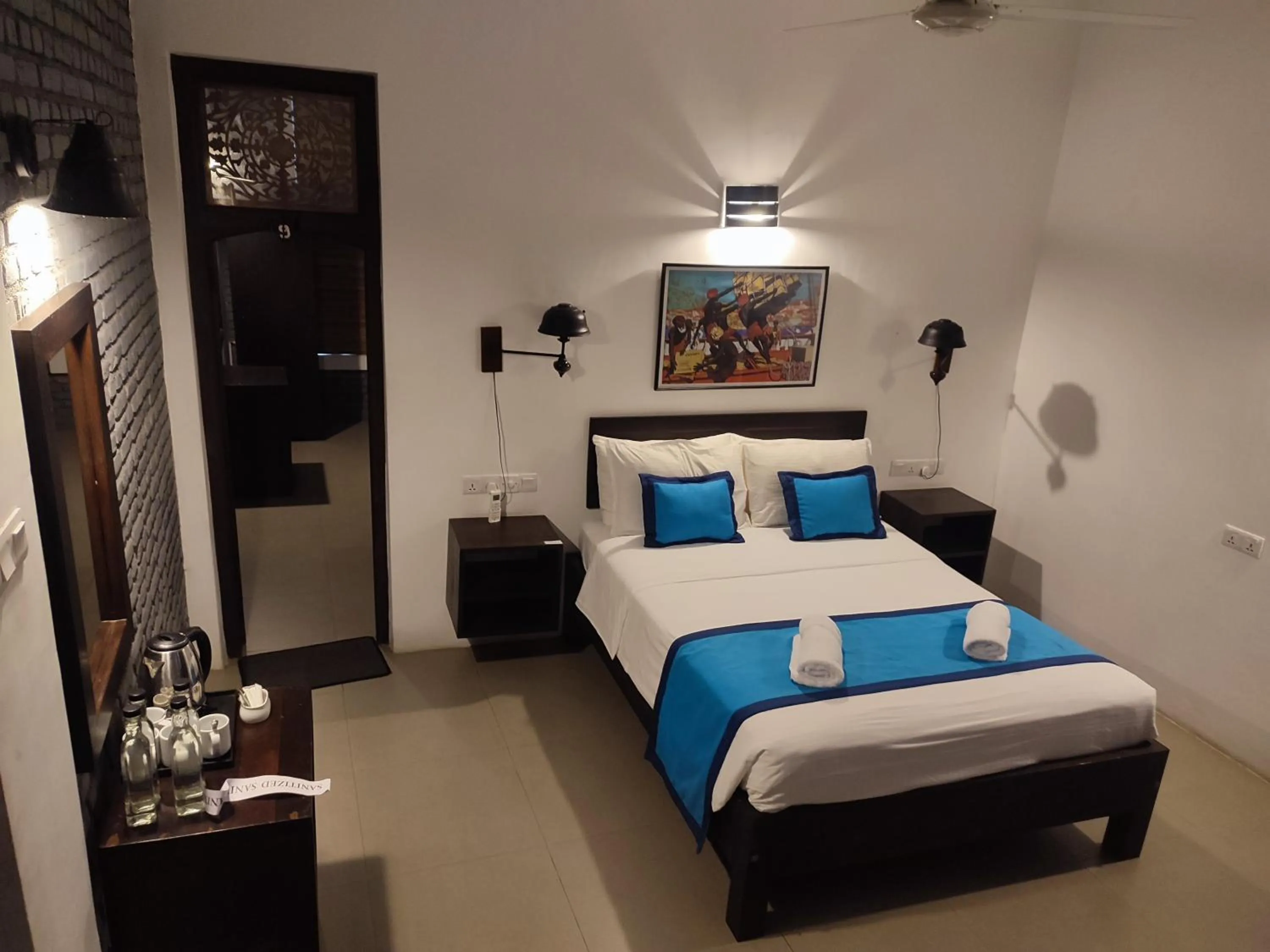 Bedroom, Bed in Blue Pillars Kandy