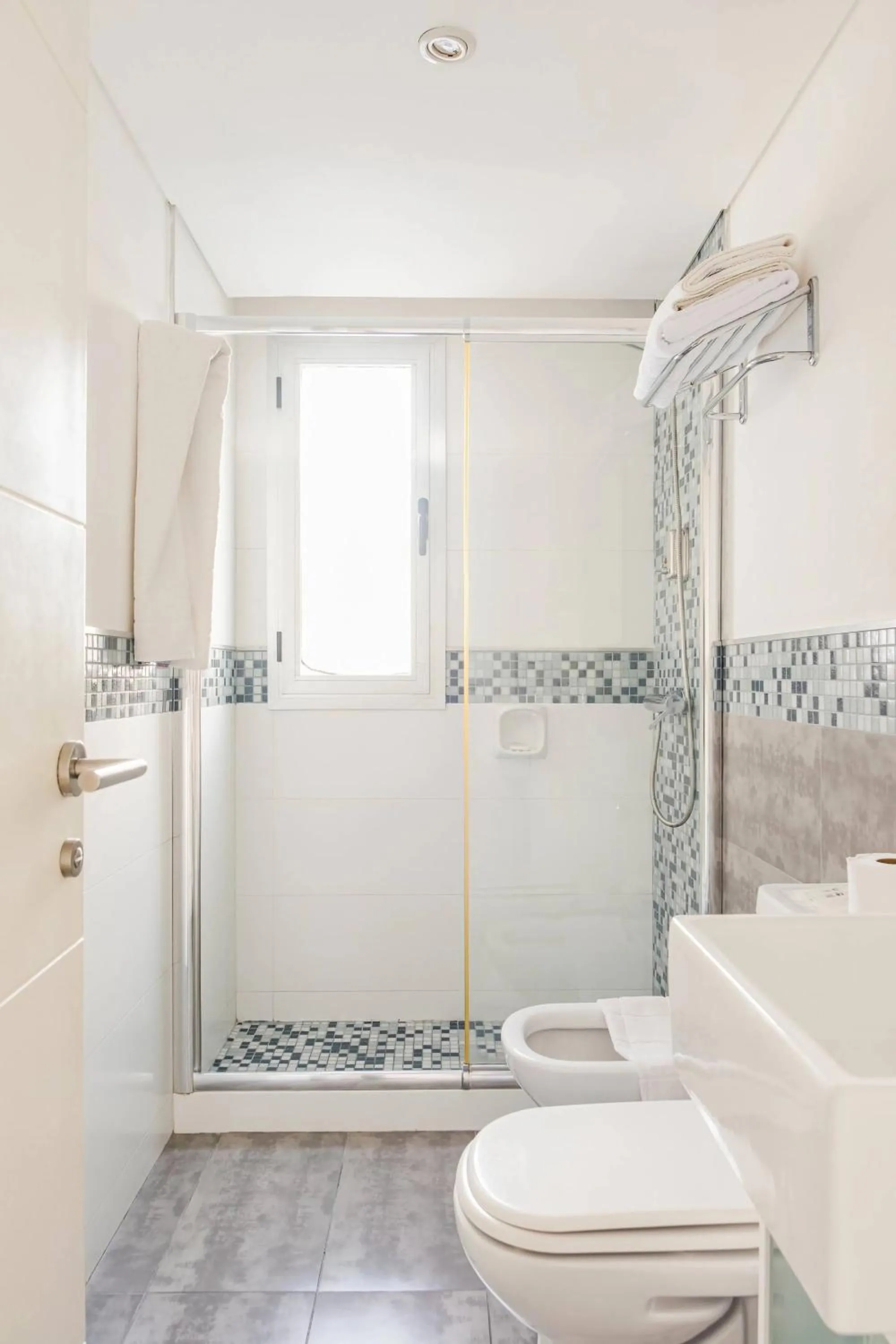 Bathroom in Jamaica Punta del Este Hotel & Residence