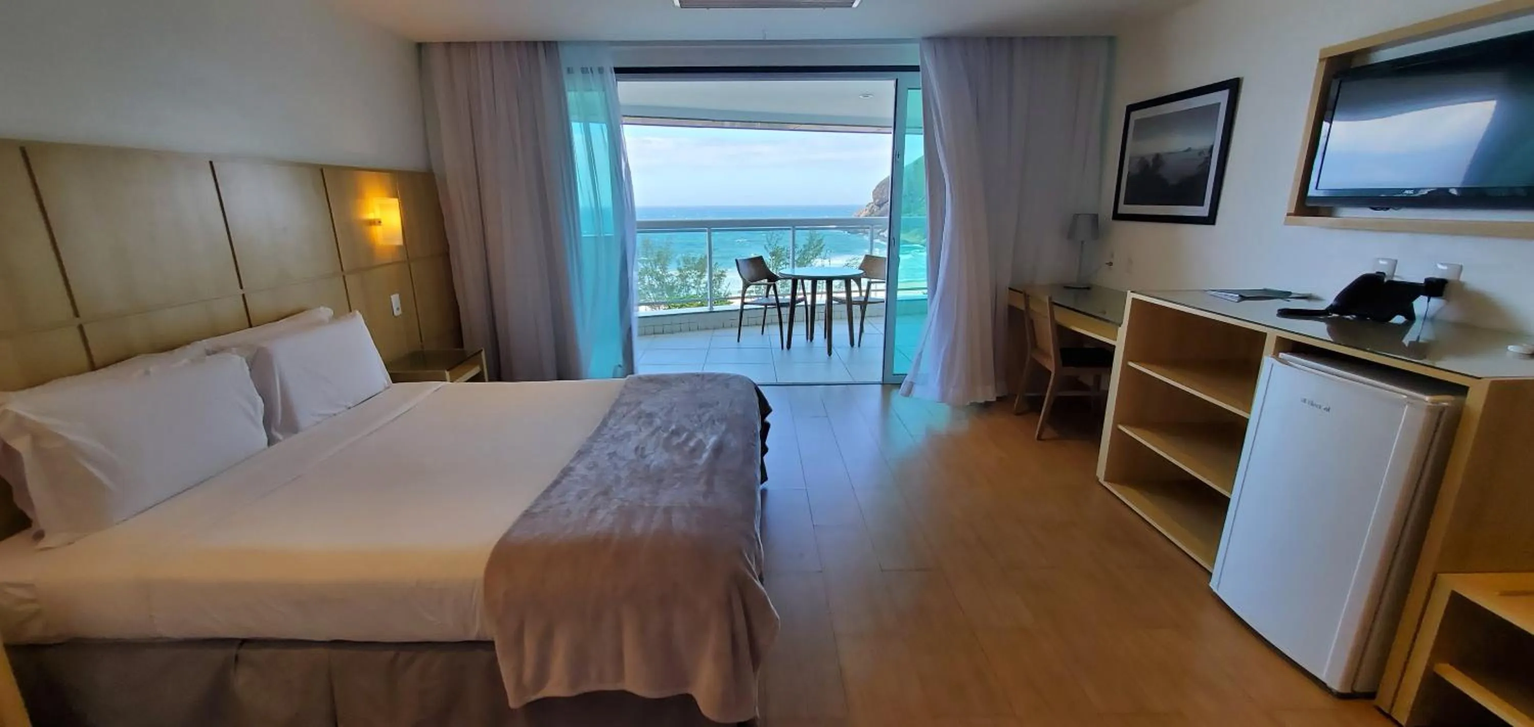 Balcony/Terrace, Bed in Atlantico Sul Hotel