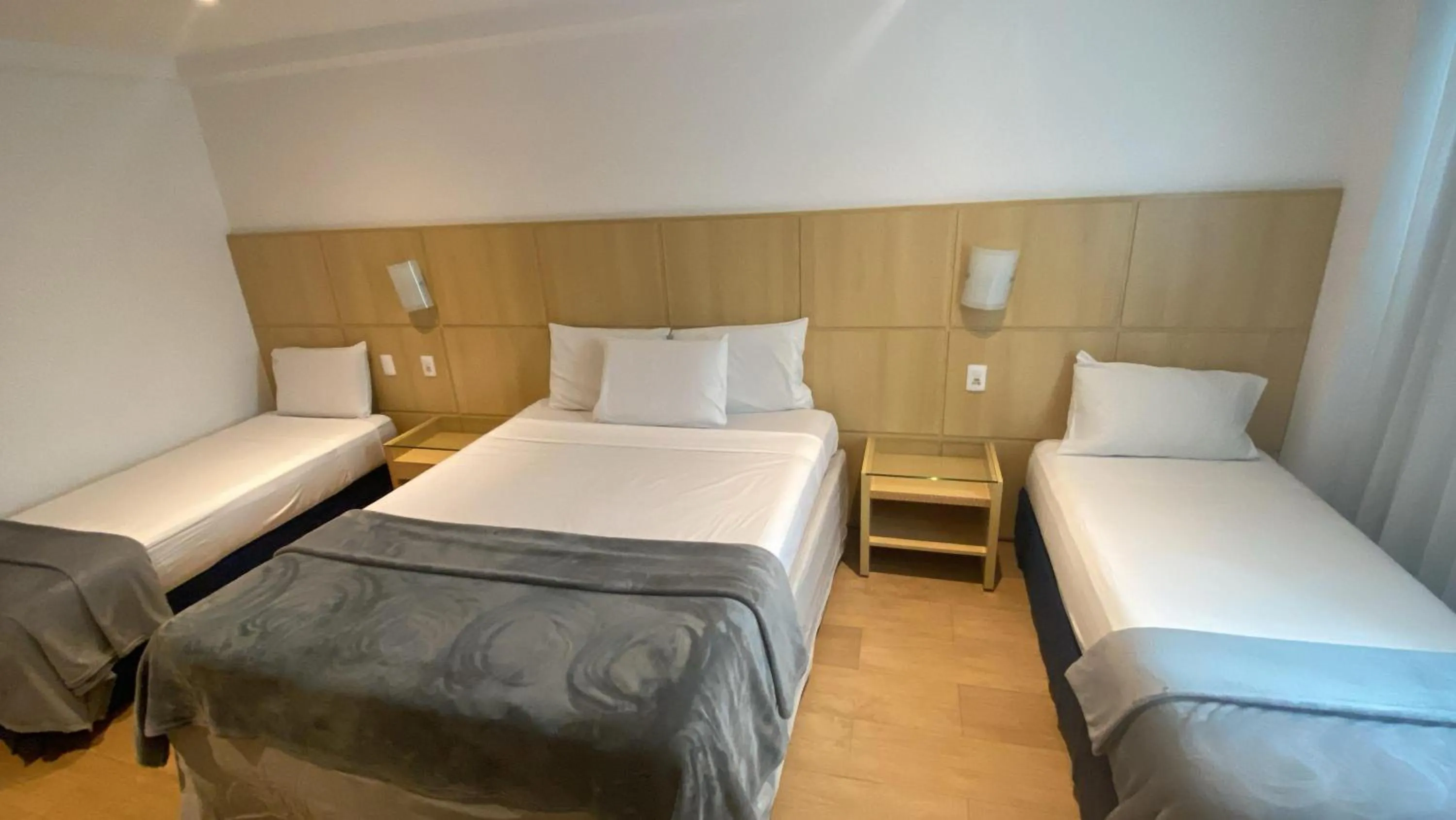 Photo of the whole room, Bed in Atlantico Sul Hotel